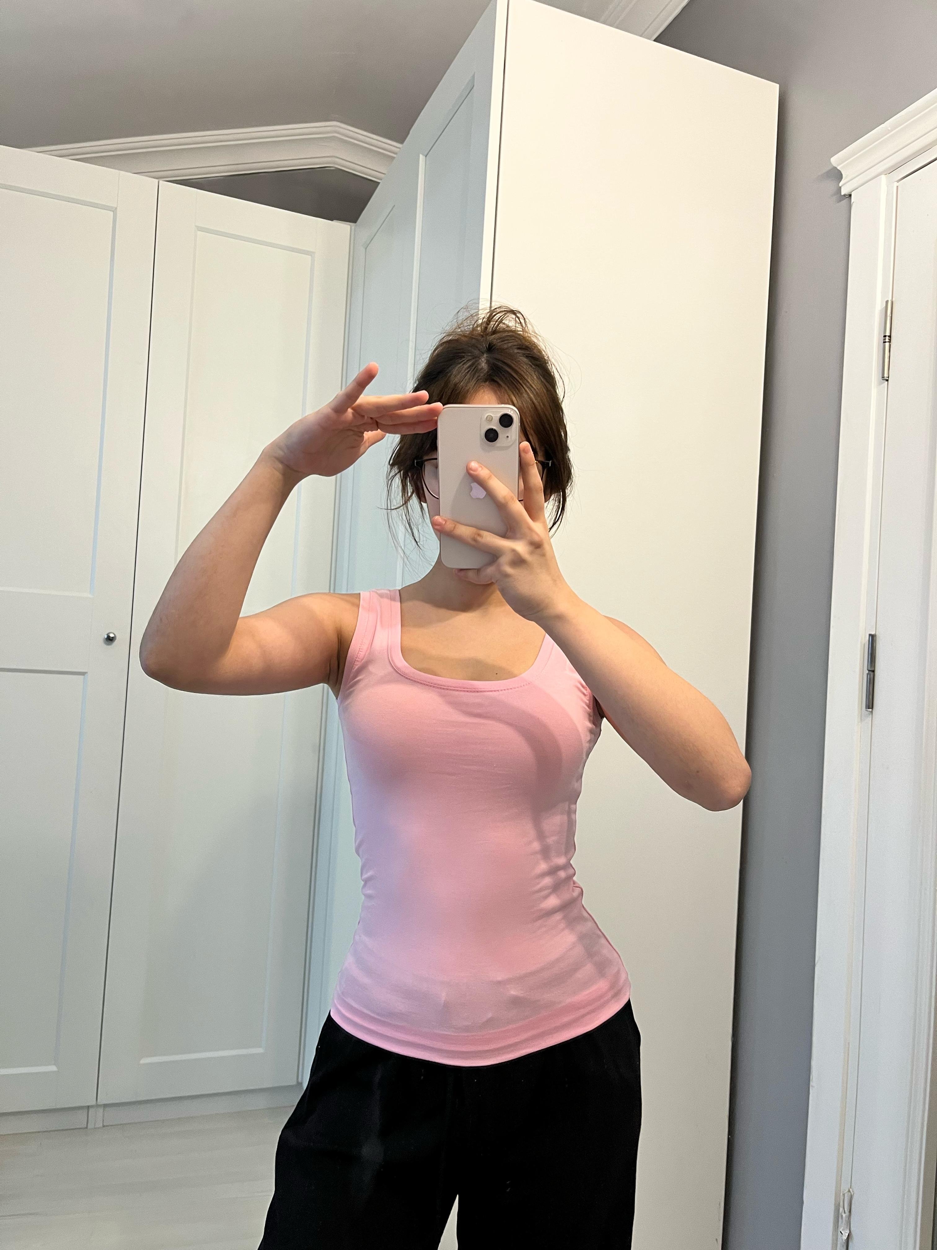Kare yaka açık pembe atlet