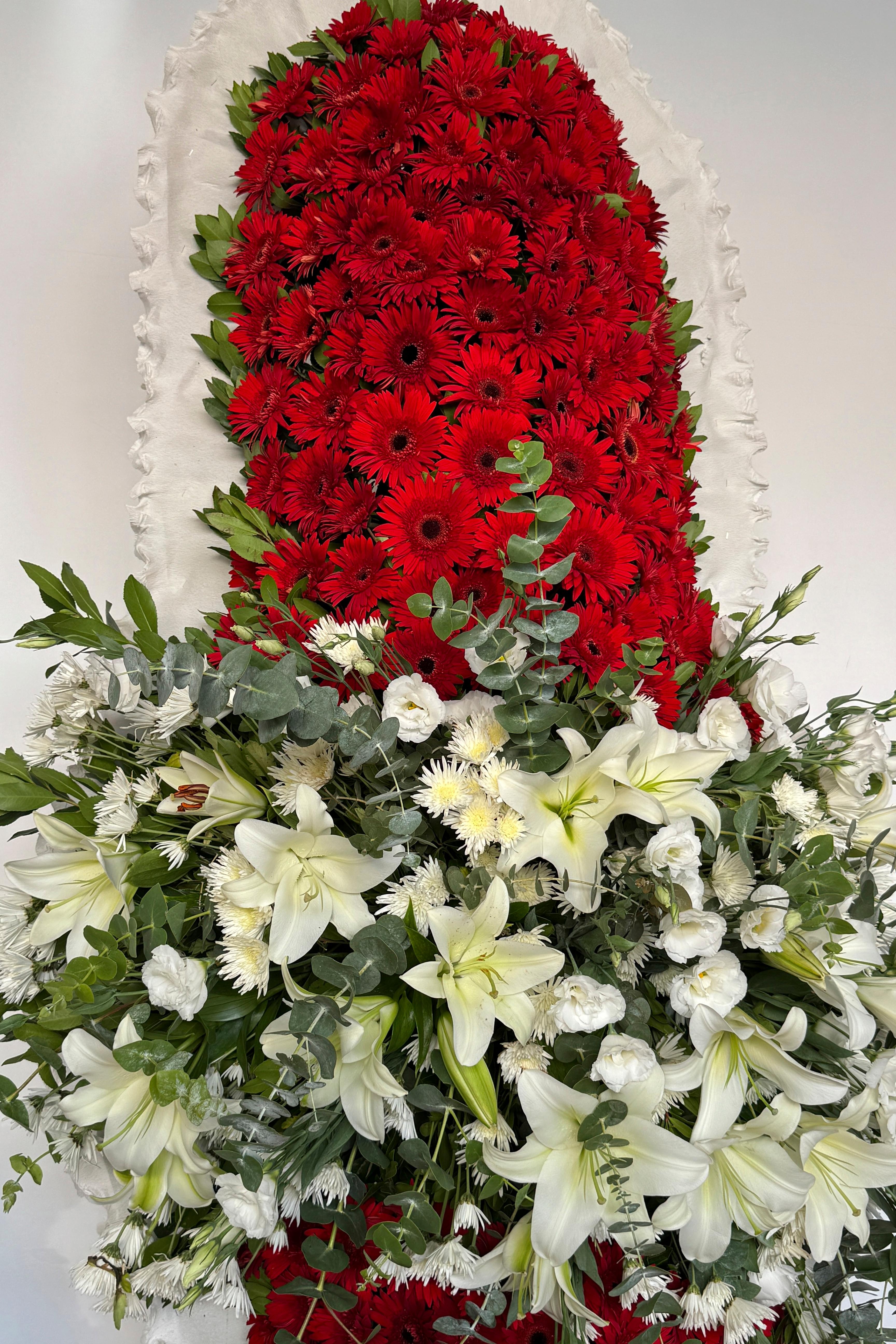 Kırmızı & Beyaz Gerbera & Kazablanka Düğün Çelenk