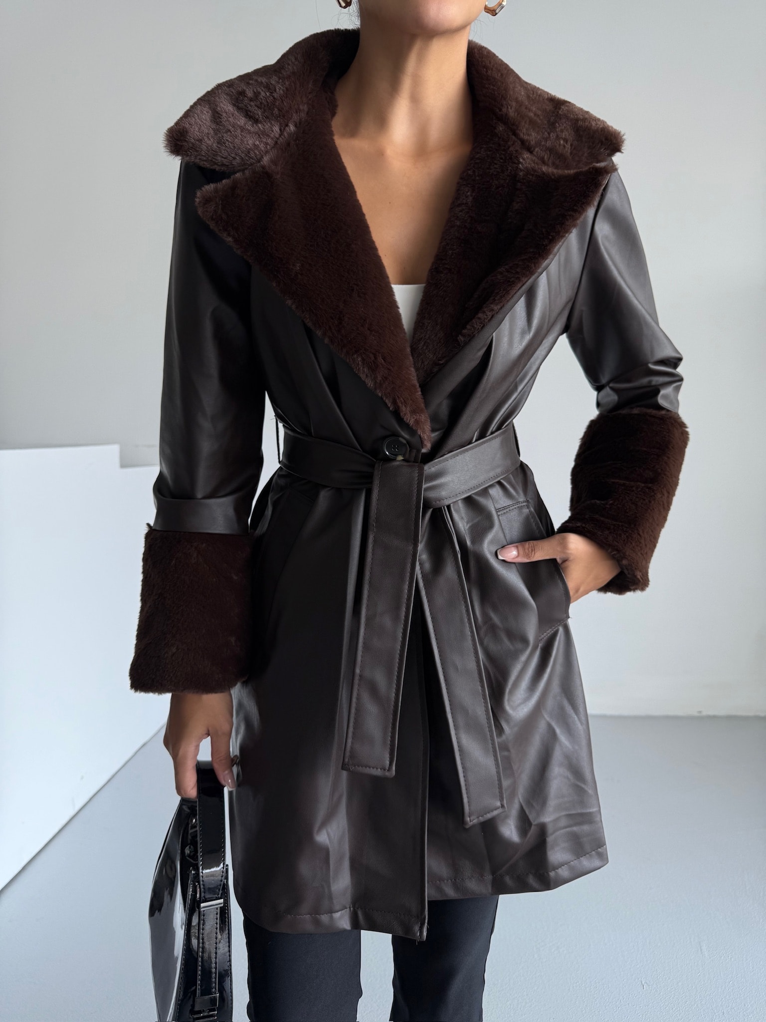 Kürk Detay Kemerli Deri Ceket