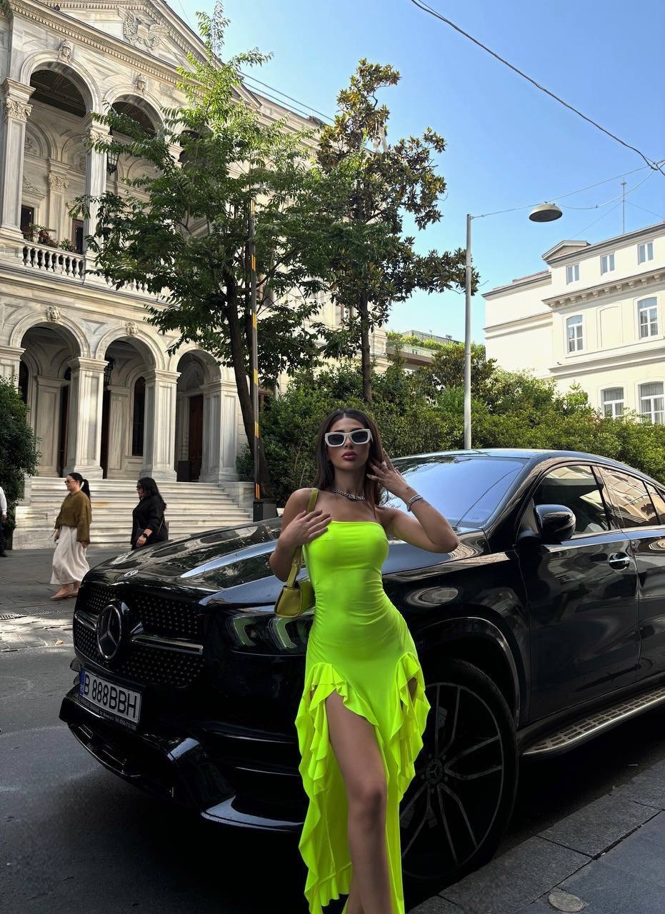 Neon Fırfırlı Elbise