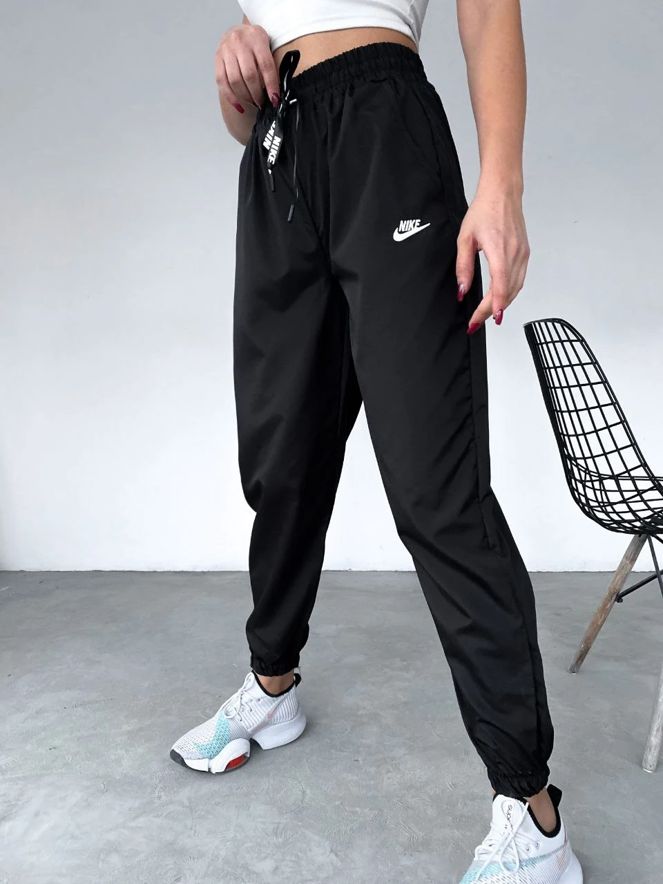 Logo Nakış Paraşüt Eşofman