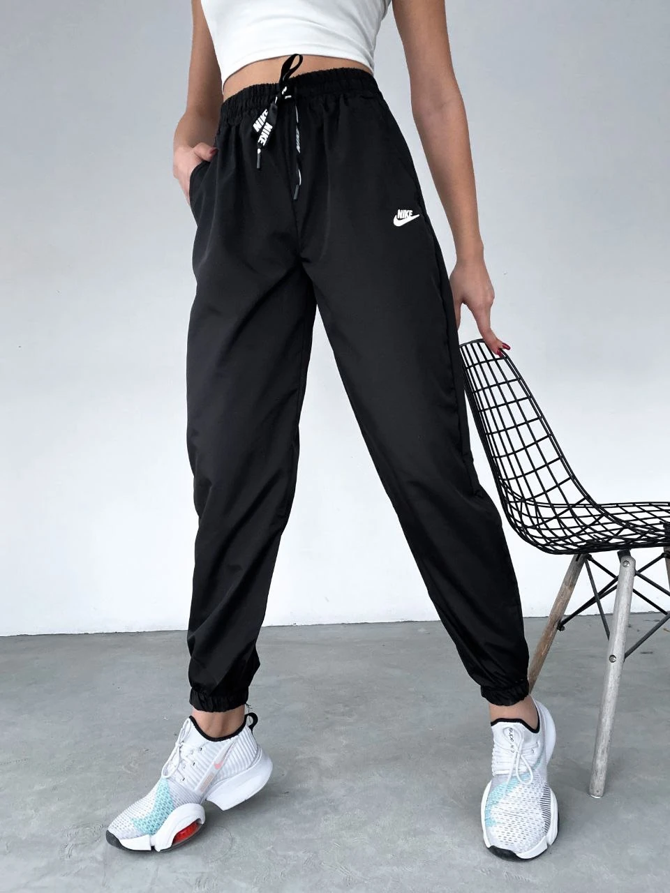 Logo Nakış Paraşüt Eşofman