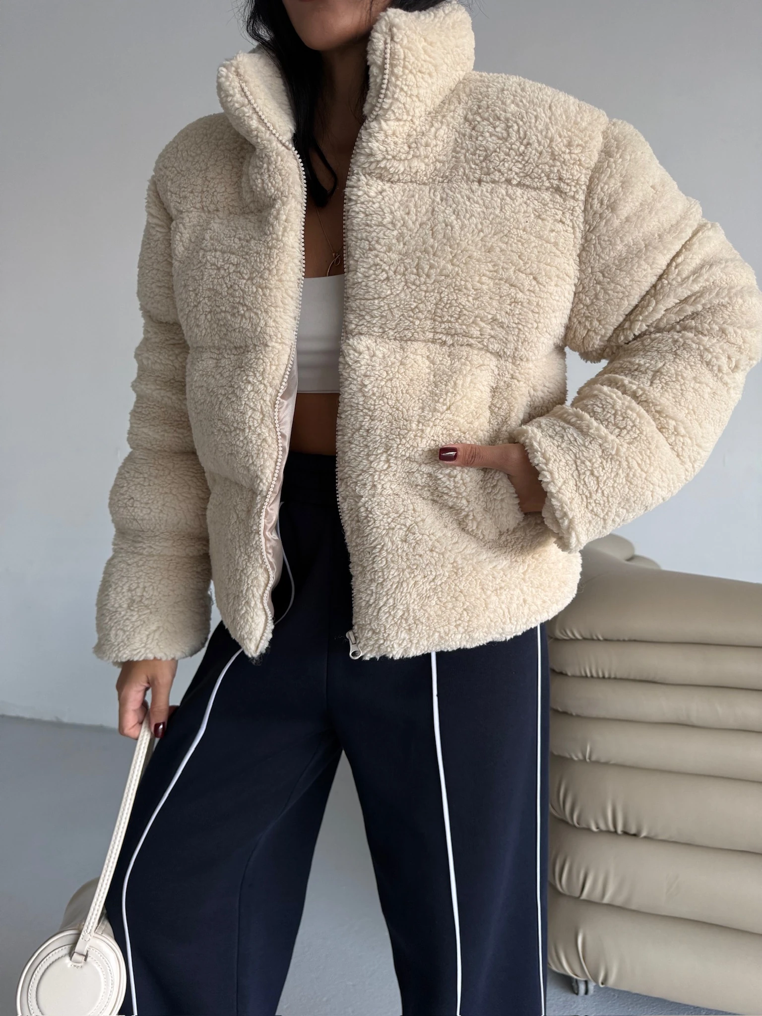 Astarlı Kuzu Şişme Mont