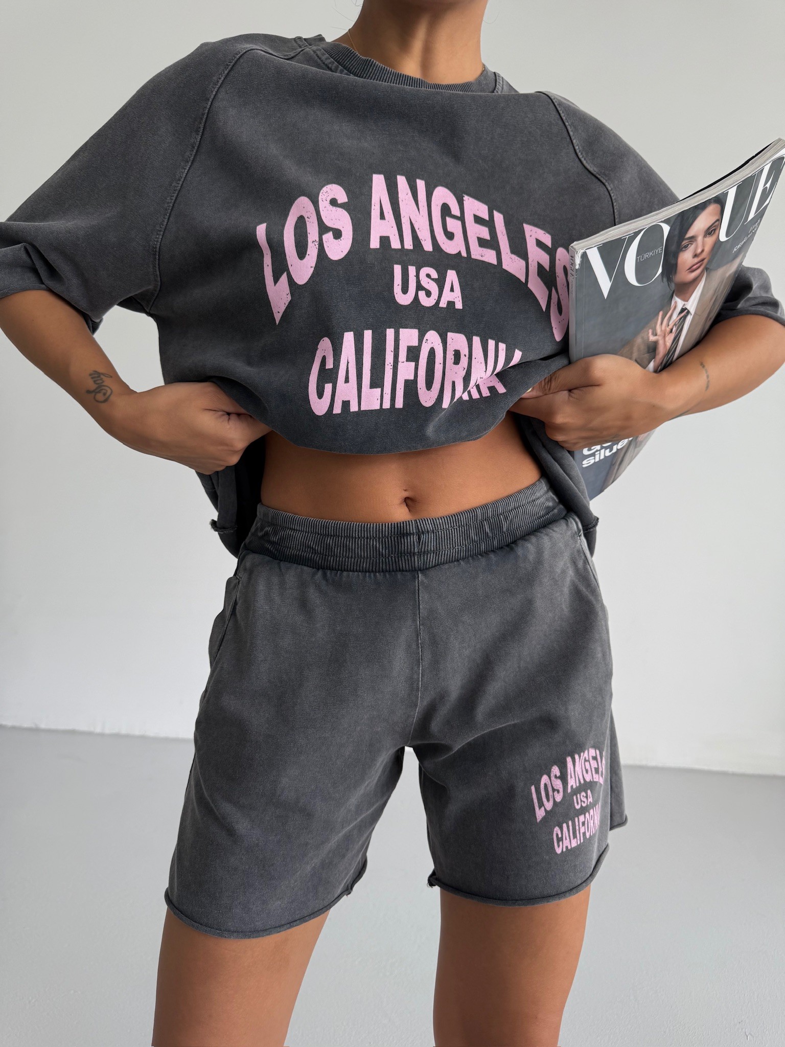 California Yıkamalı Şortlu Takım 