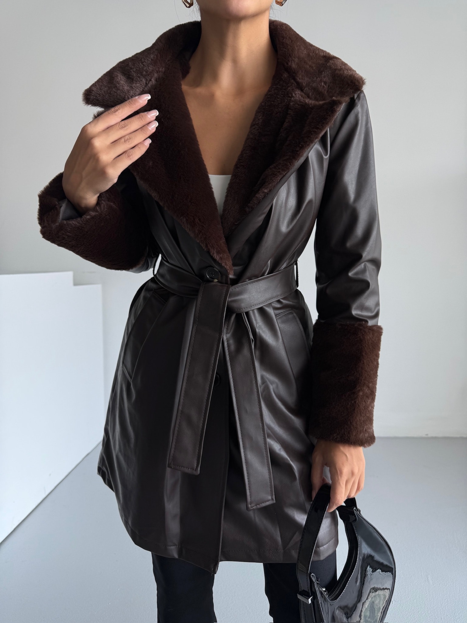 Kürk Detay Kemerli Deri Ceket