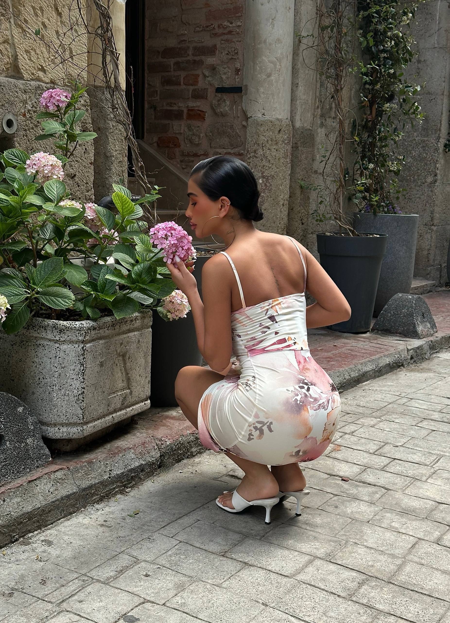 Askılı Yırtmaçlı Flower Elbise