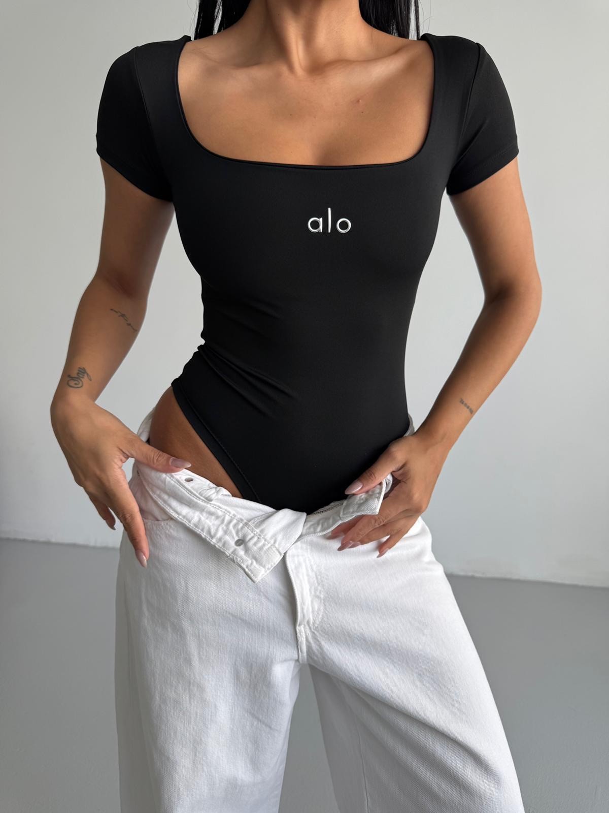 Kare Yaka Alo Bodysuit