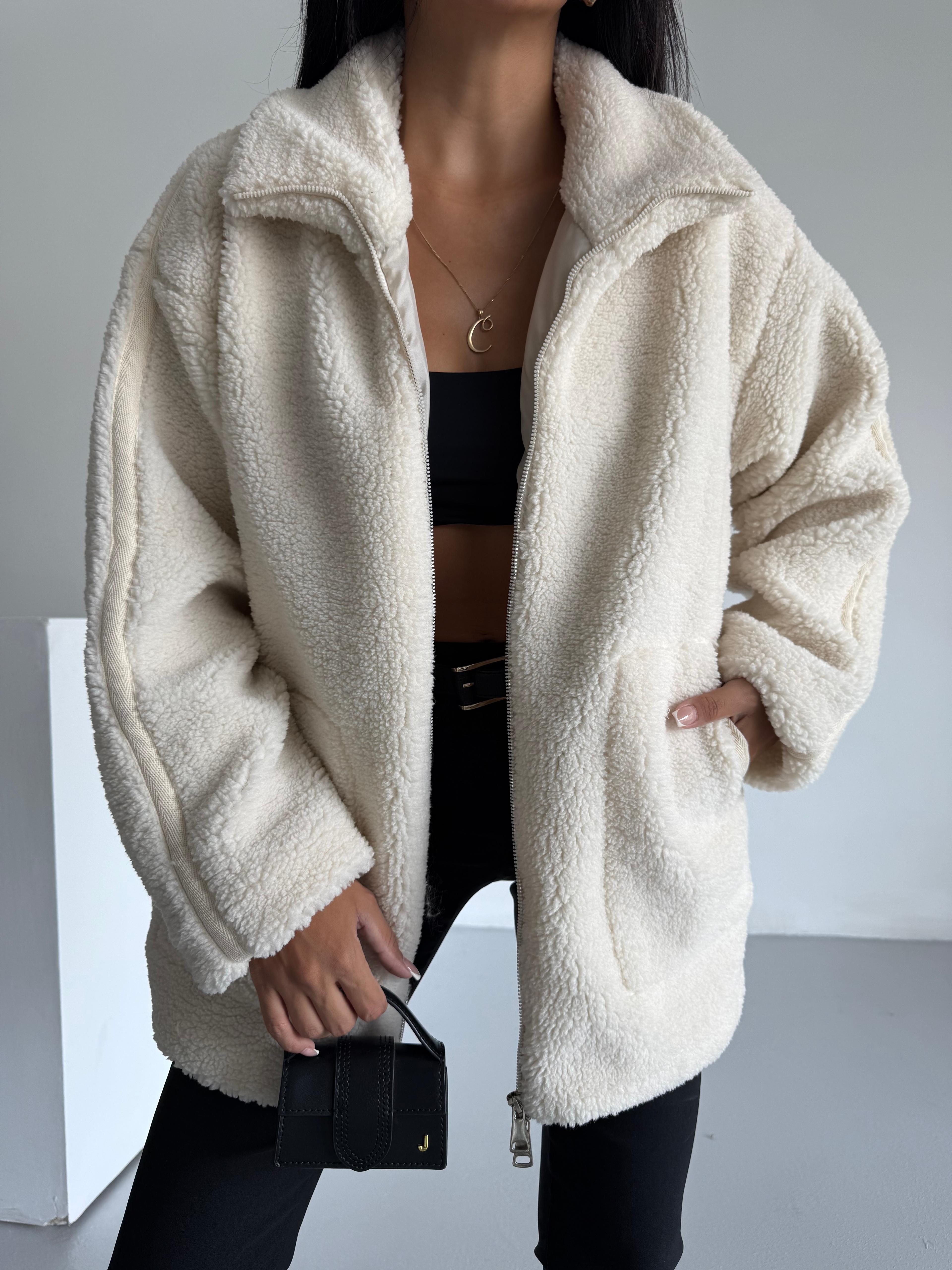 Oversize Peluş Ceket