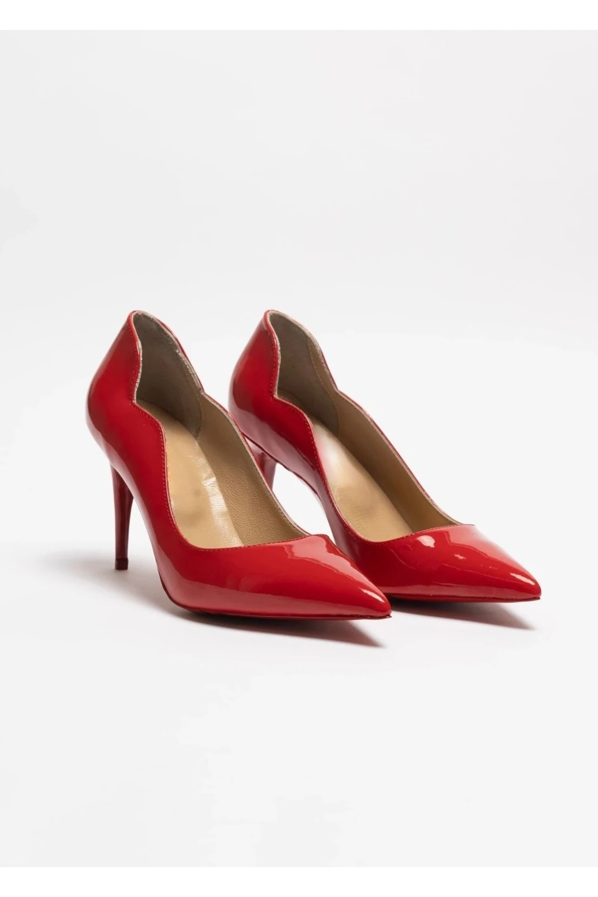 Capella - Kırmızı Rugan Stiletto Hakiki Deri Astarlı Topuklu Ayakkabı