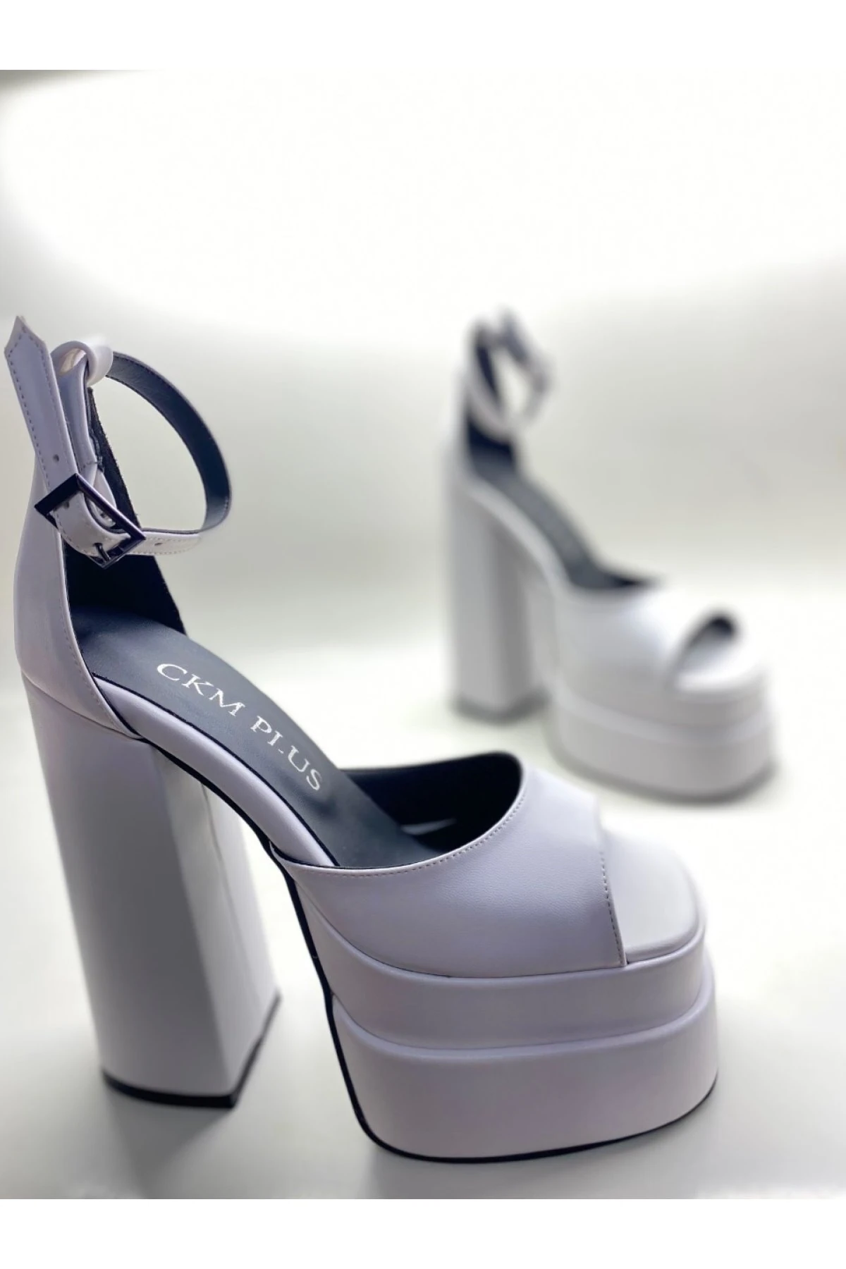 Altın Kum Sim Bilekten Bağlamalı Çift Platform Topuklu Sandalet