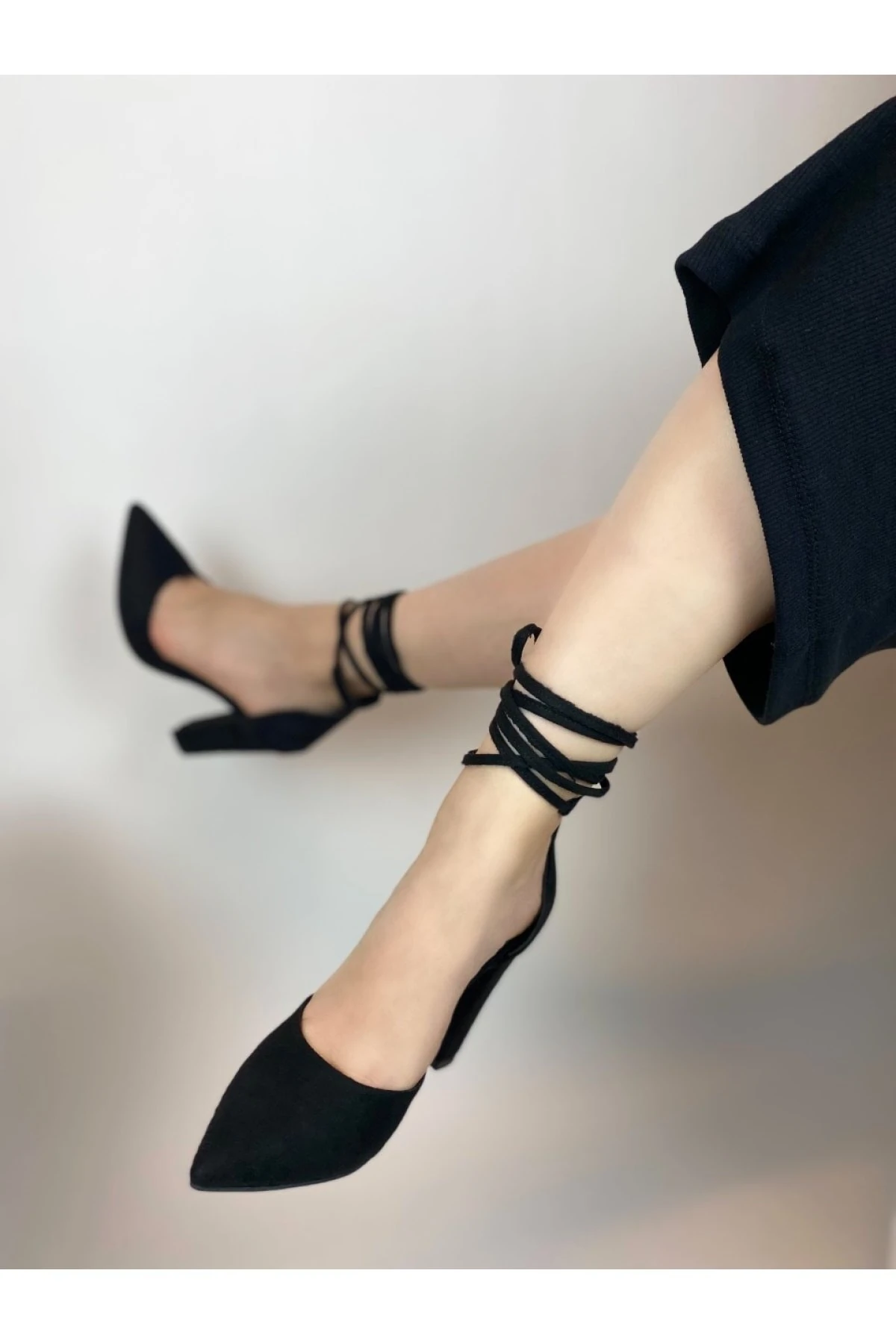 Astraeon Bağcıklı Stiletto Kalın Topuklu Ayakkabı