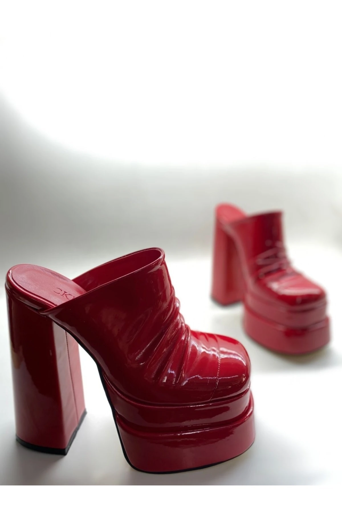 Lunaris Pliseli Çift Platform Topuklu Sandalet