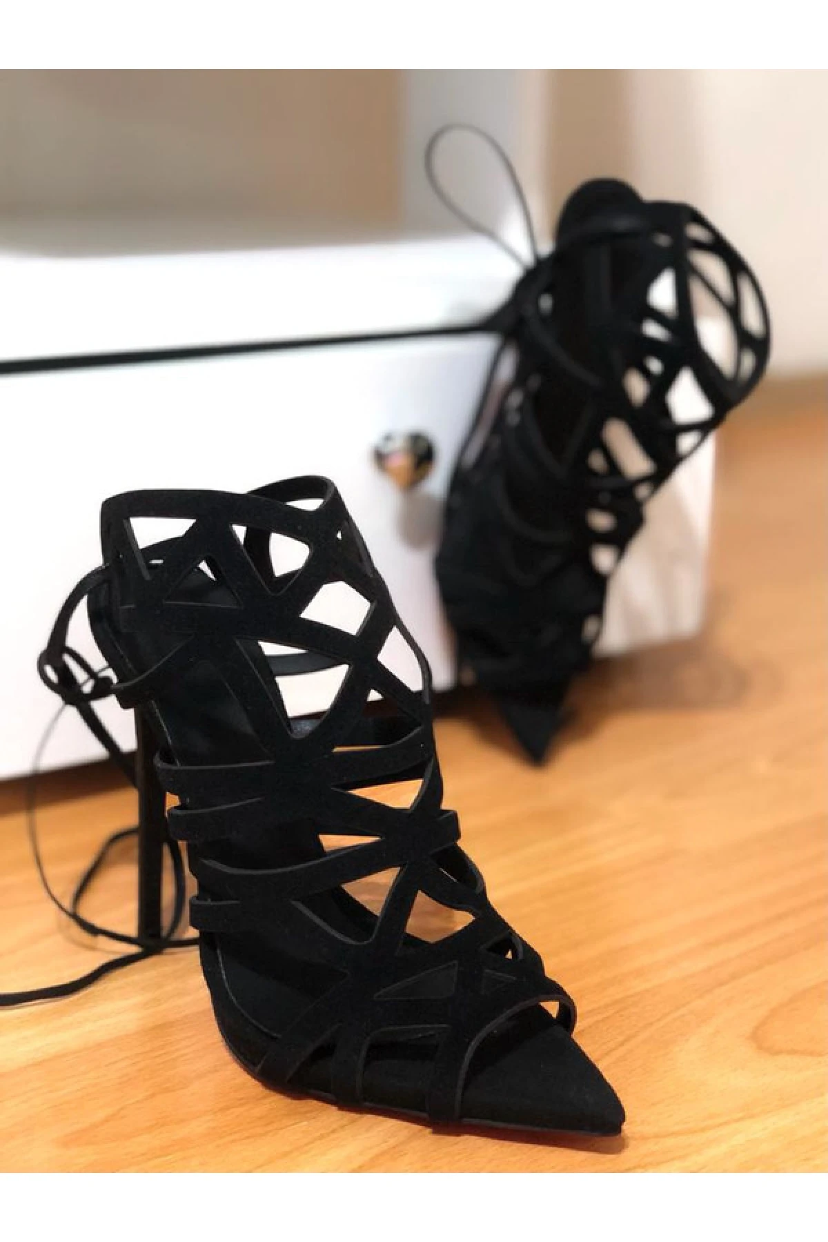 Kadın Siyah Kafes Gizli Platformlu Topuklu Ayakkabı