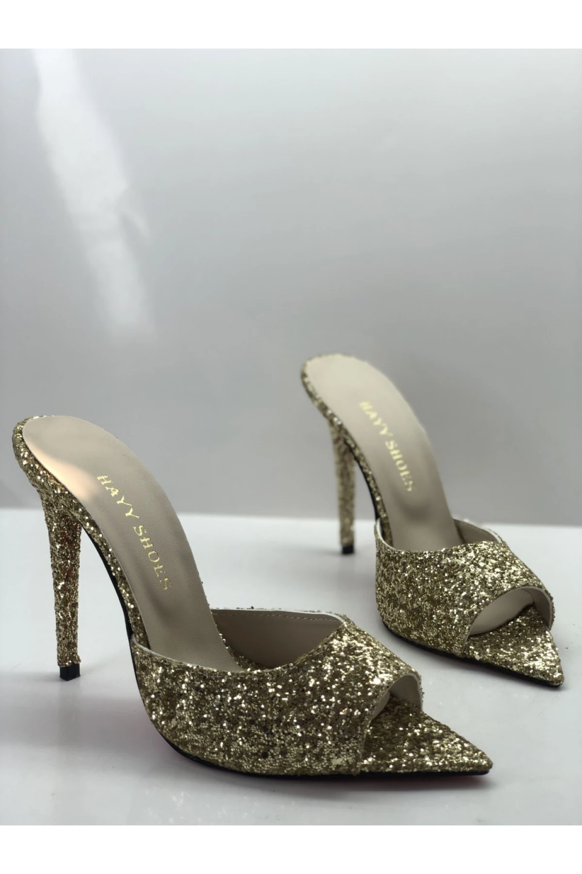 Hakiki Deri Astarlı Altın Cam Kırığı Topuklu Terlik