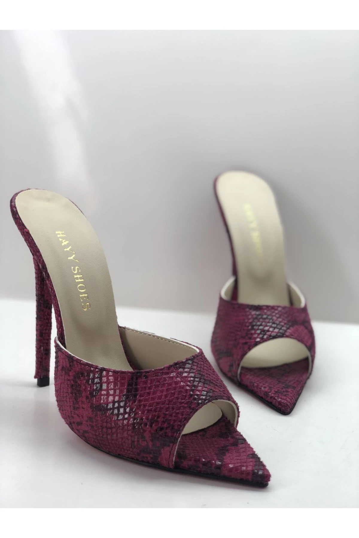 Nova Kaplama Topuk Hakiki Deri Astarlı Topuklu Terlik - Fuşya Yılan