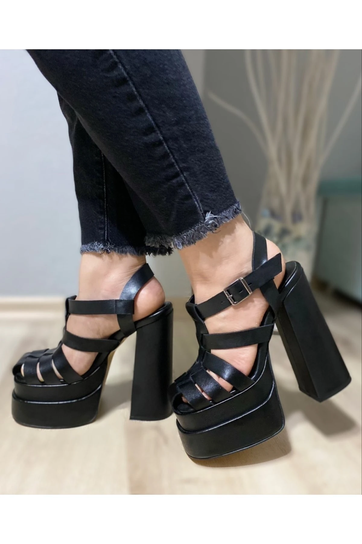 Nebulora Örme Model Çift Platformlu Kadın Topuklu Sandalet - Siyah Deri