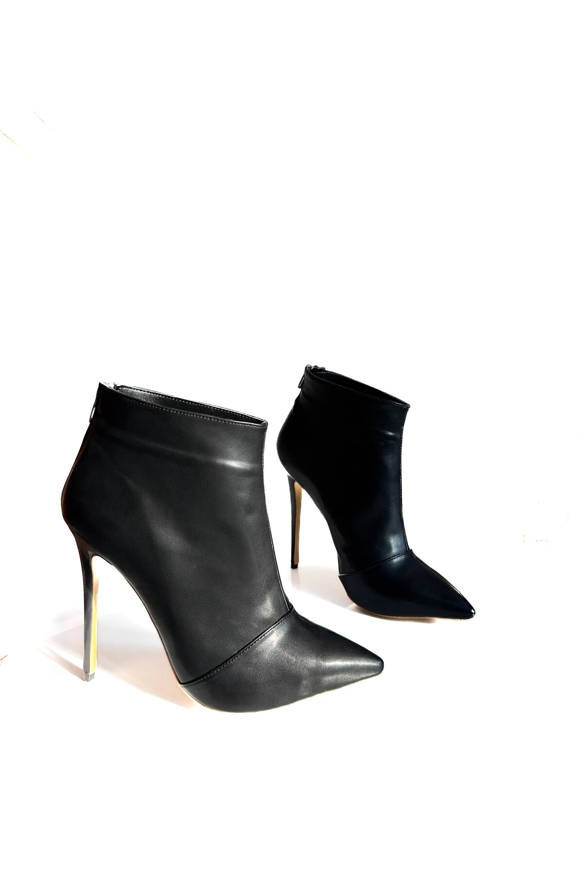 Siyah Mat Yüksek Topuklu Fermuarlı Kadın Bot