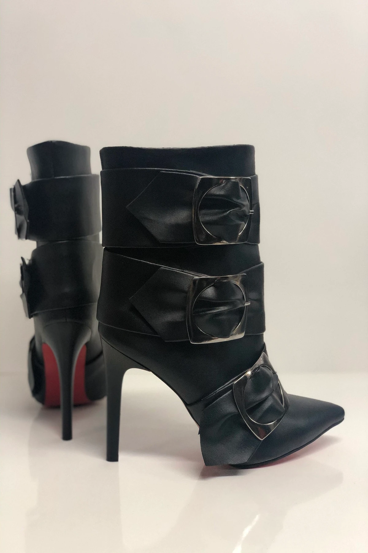 Kadın Siyah Topuklu Bot