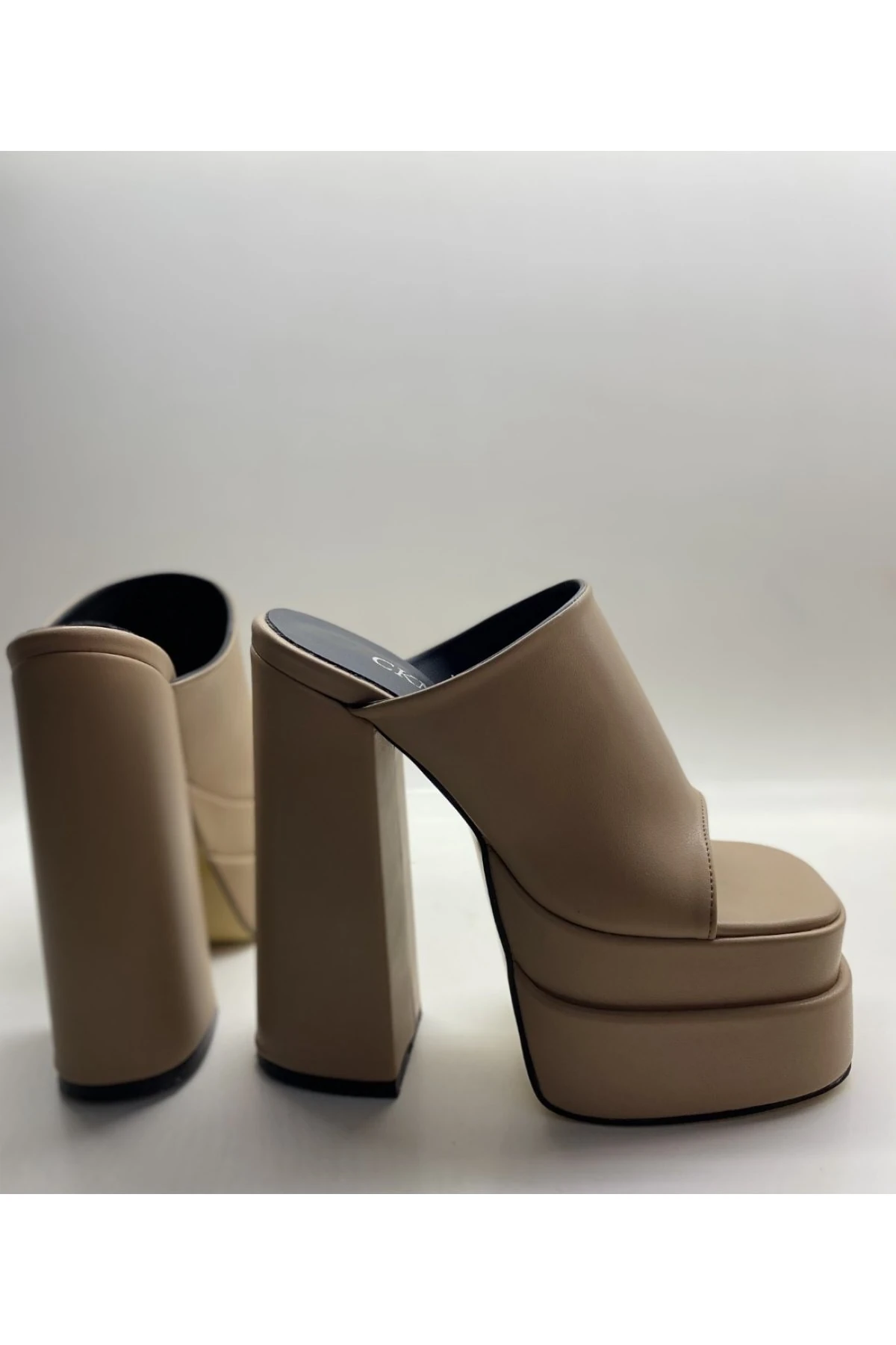 Astraeon Çift Platform Topuklu Sandalet