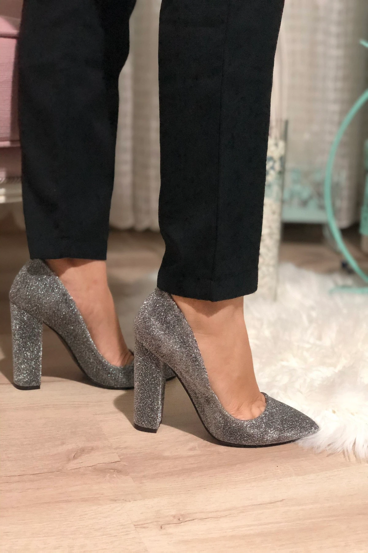 Kadın Altın Cam Kırığı Stiletto Kalın Topuklu Ayakkabı