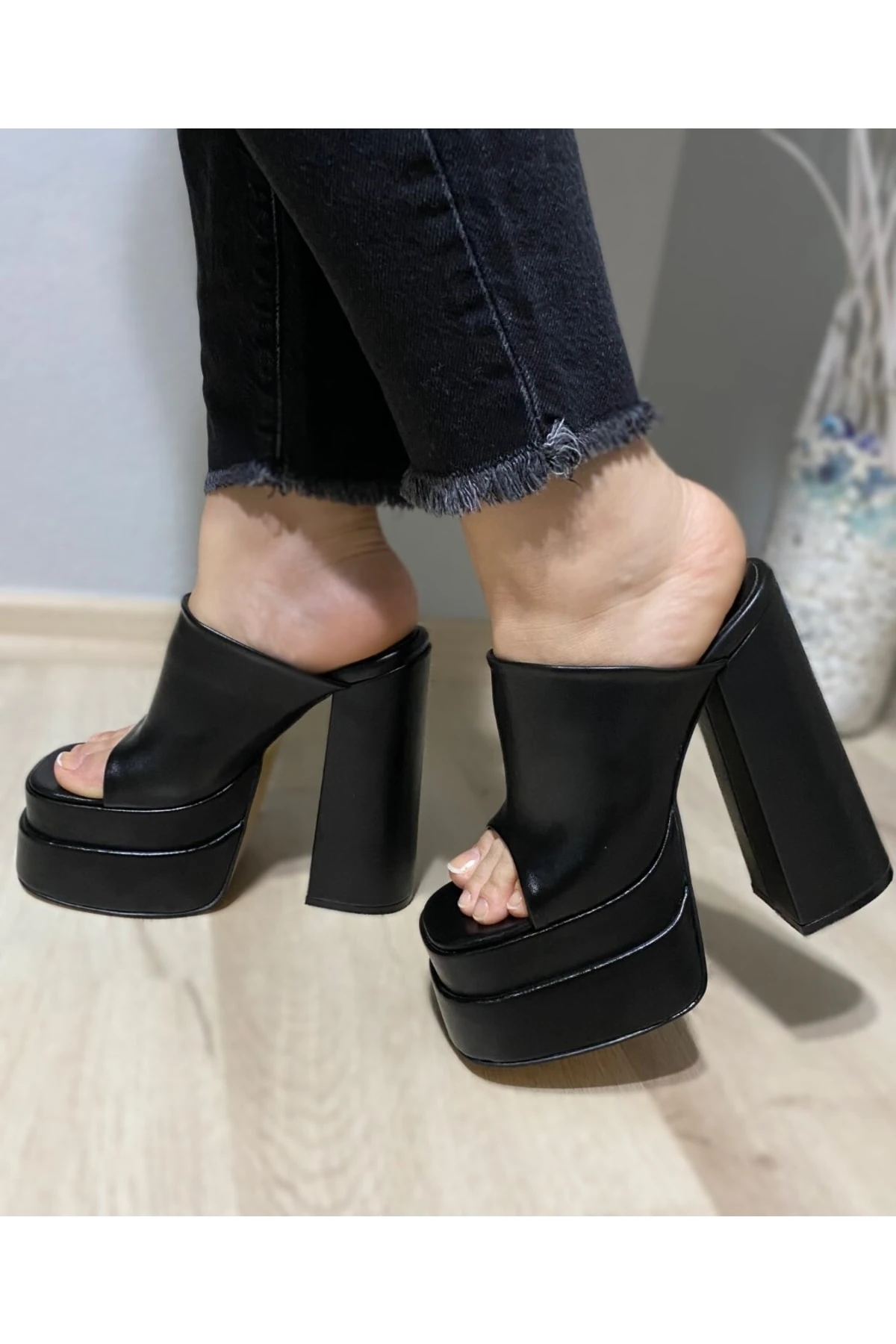 Astraeon Çift Platform Topuklu Sandalet - Siyah Deri