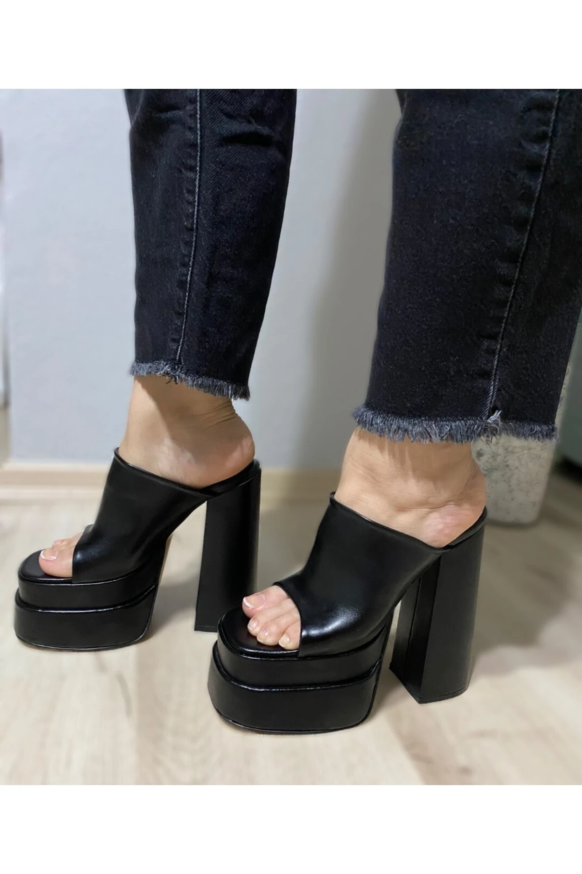 Astraeon Çift Platform Topuklu Sandalet