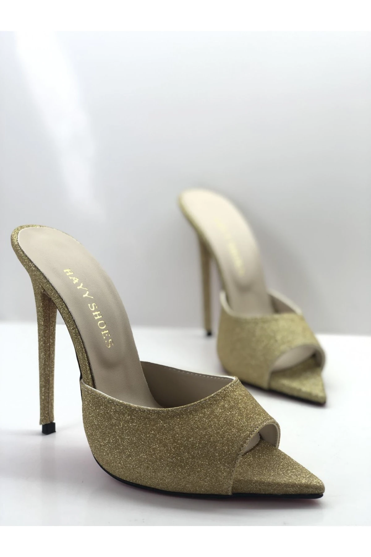 Hakiki Deri Astarlı Altın Cam Kırığı Topuklu Terlik