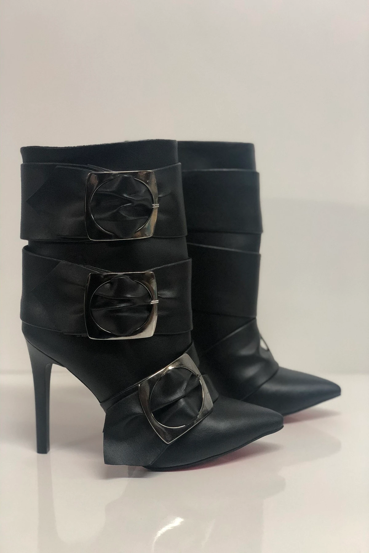 Kadın Siyah Topuklu Bot