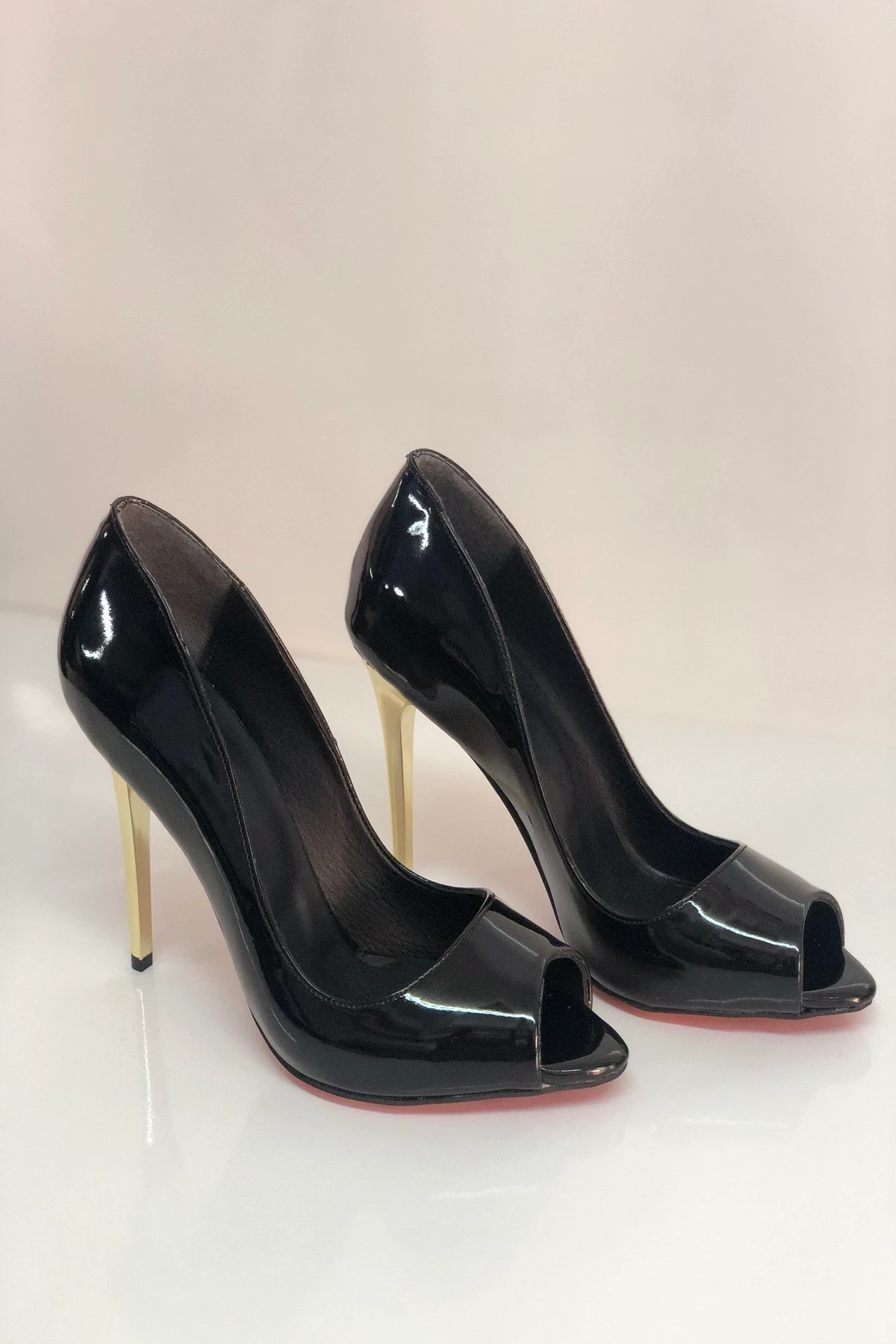 Siyah Stiletto Topuklu Ayakkabı