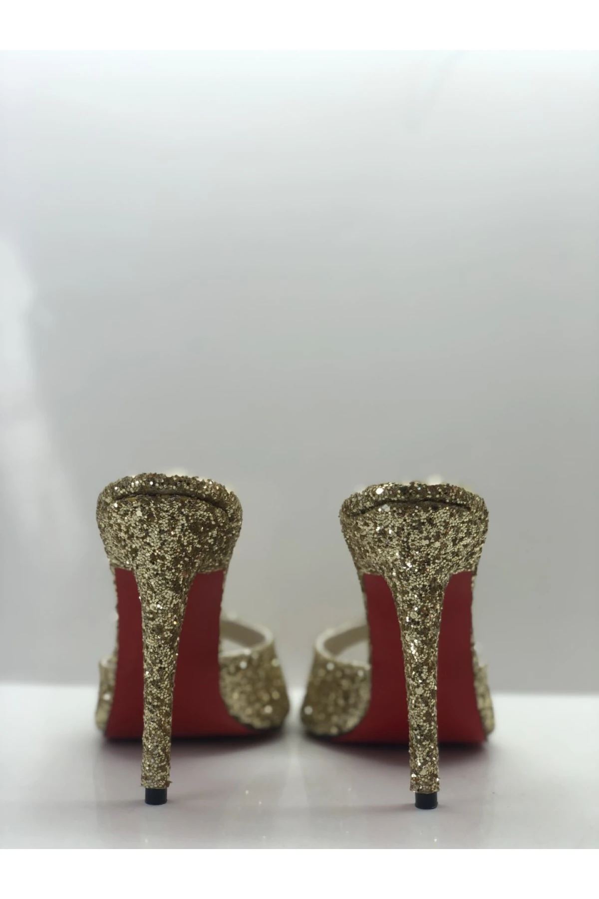 Hakiki Deri Astarlı Altın Cam Kırığı Topuklu Terlik