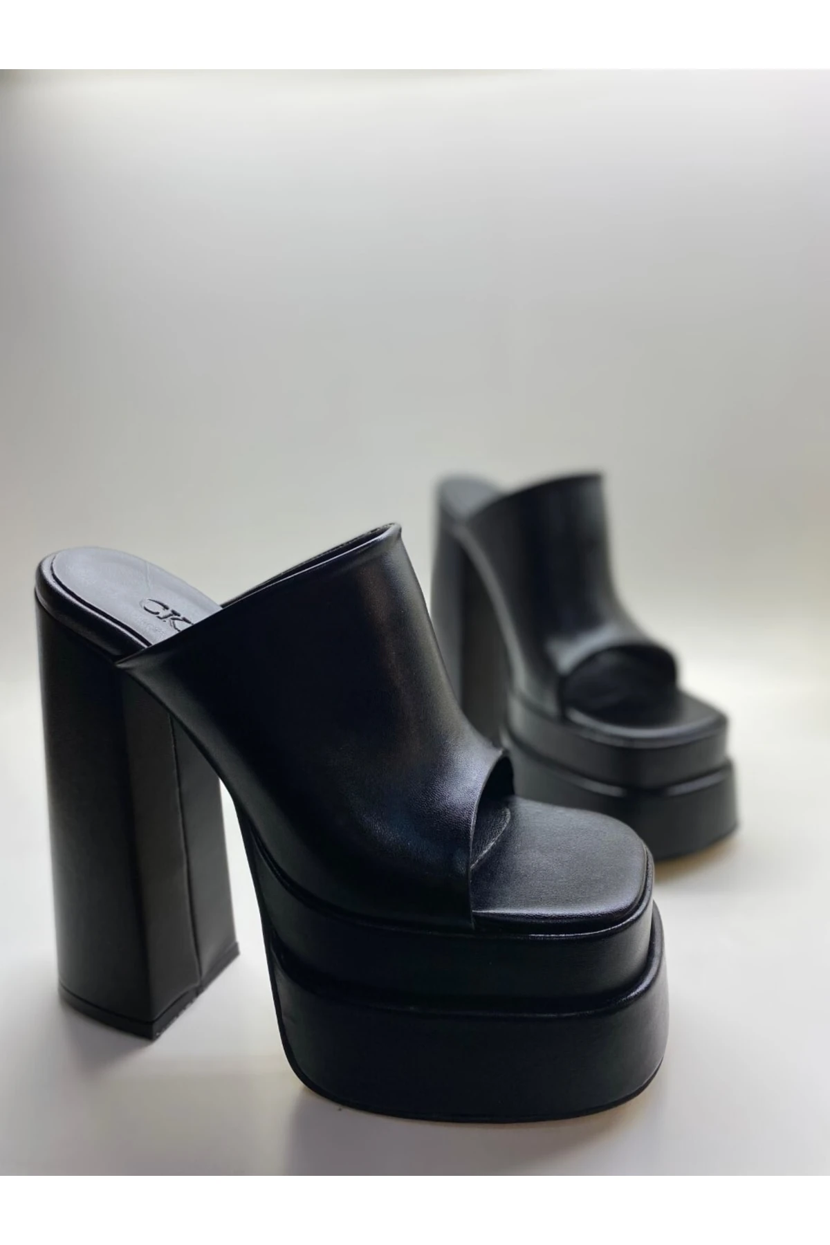 Astraeon Çift Platform Topuklu Sandalet