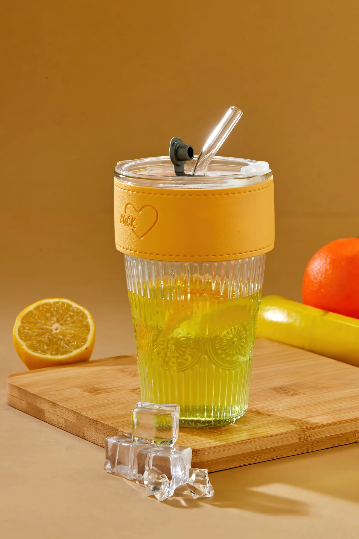 Premium Cam Bardak – Şerit Detaylı, Sızdırmaz Kapaklı / Cam Pipet Hediyeli / Sarı Şeritli