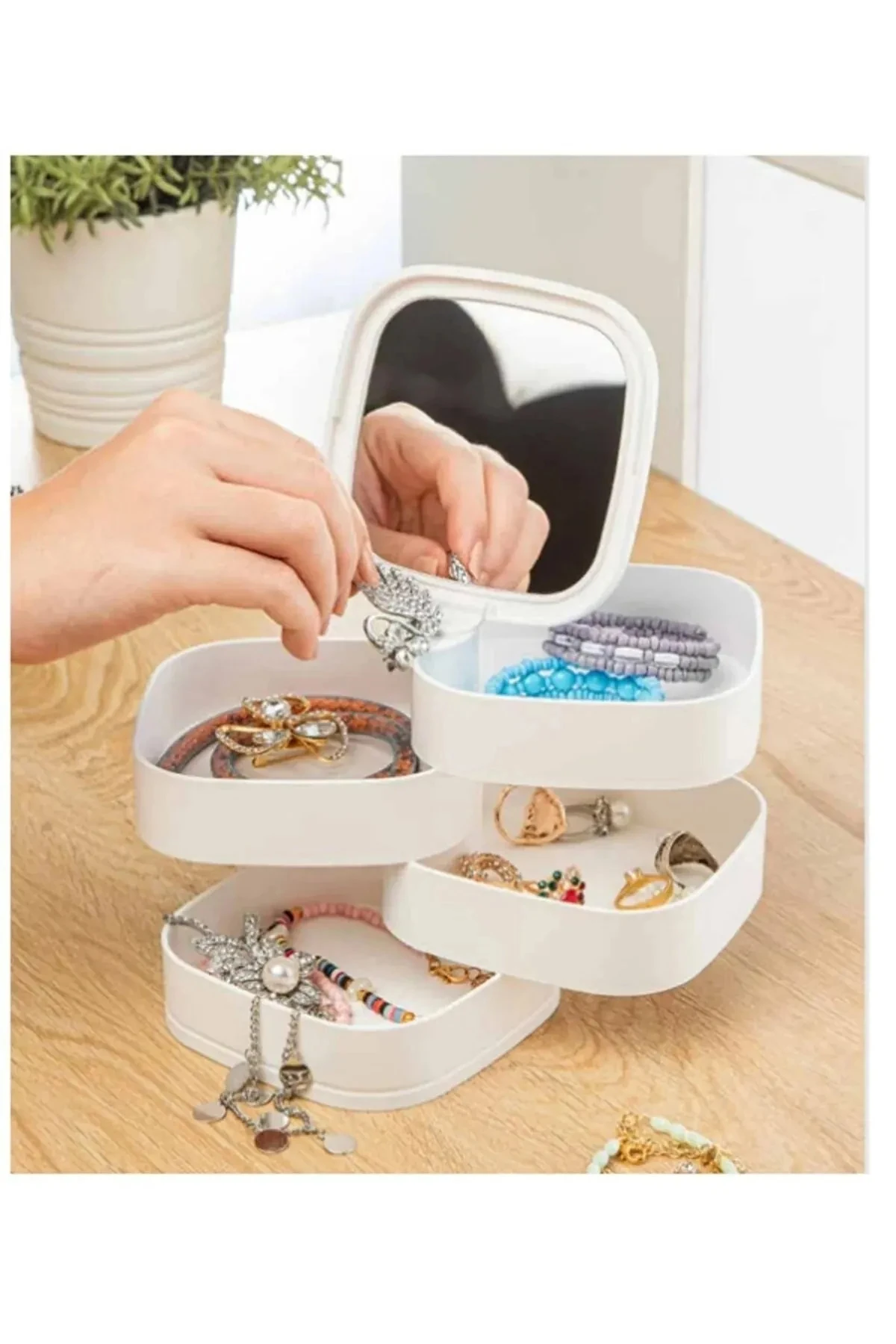 AYNALI 4 KATLI KARE ORGANİZER