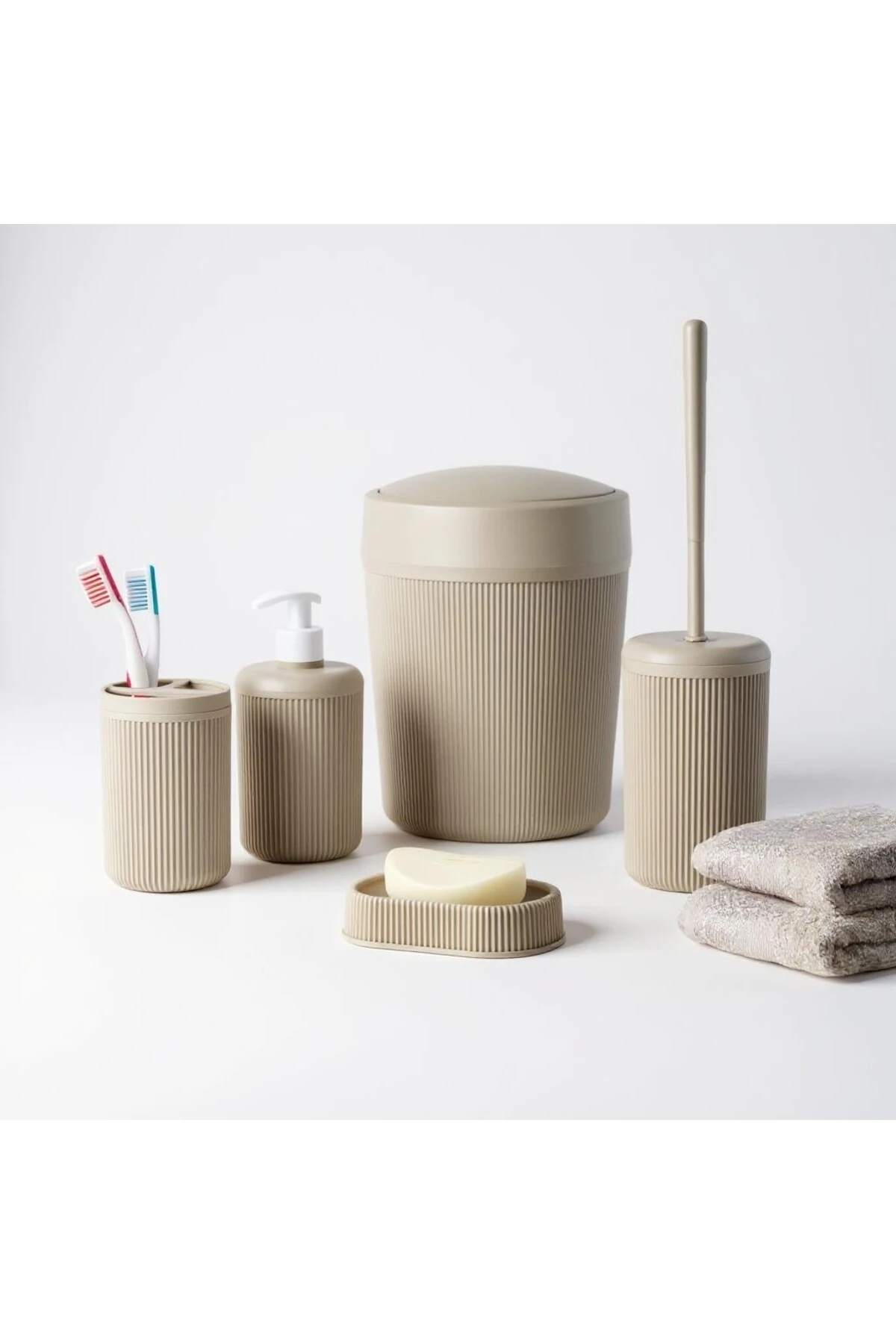 5 Parça Banyo Seti Krem