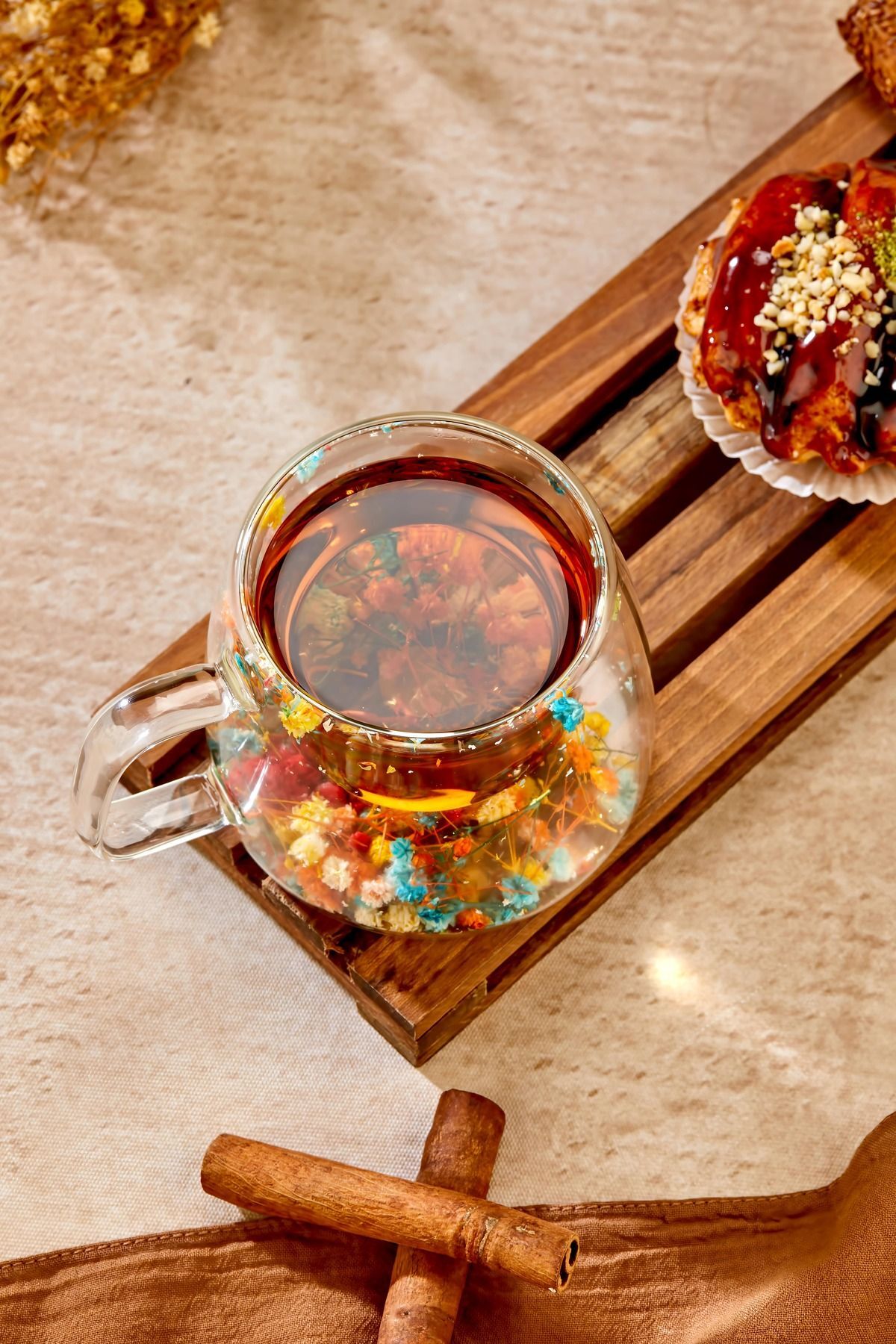 Çiçek Motifli Çift Camlı Isıya Dayanıklı Cam Bardak – Kulplu - TEKLİ