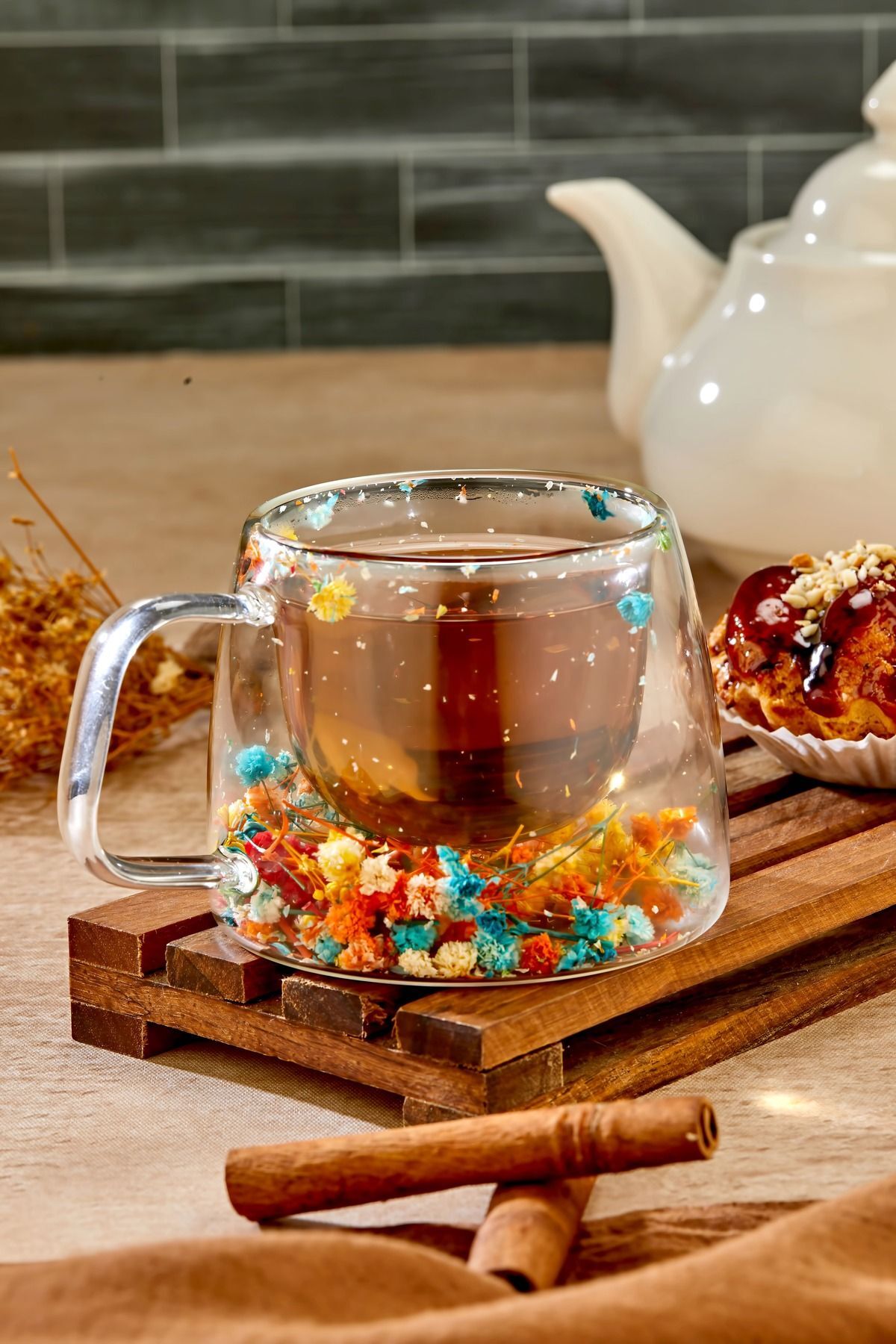 Çiçek Motifli Çift Camlı Isıya Dayanıklı Cam Bardak – Kulplu - TEKLİ