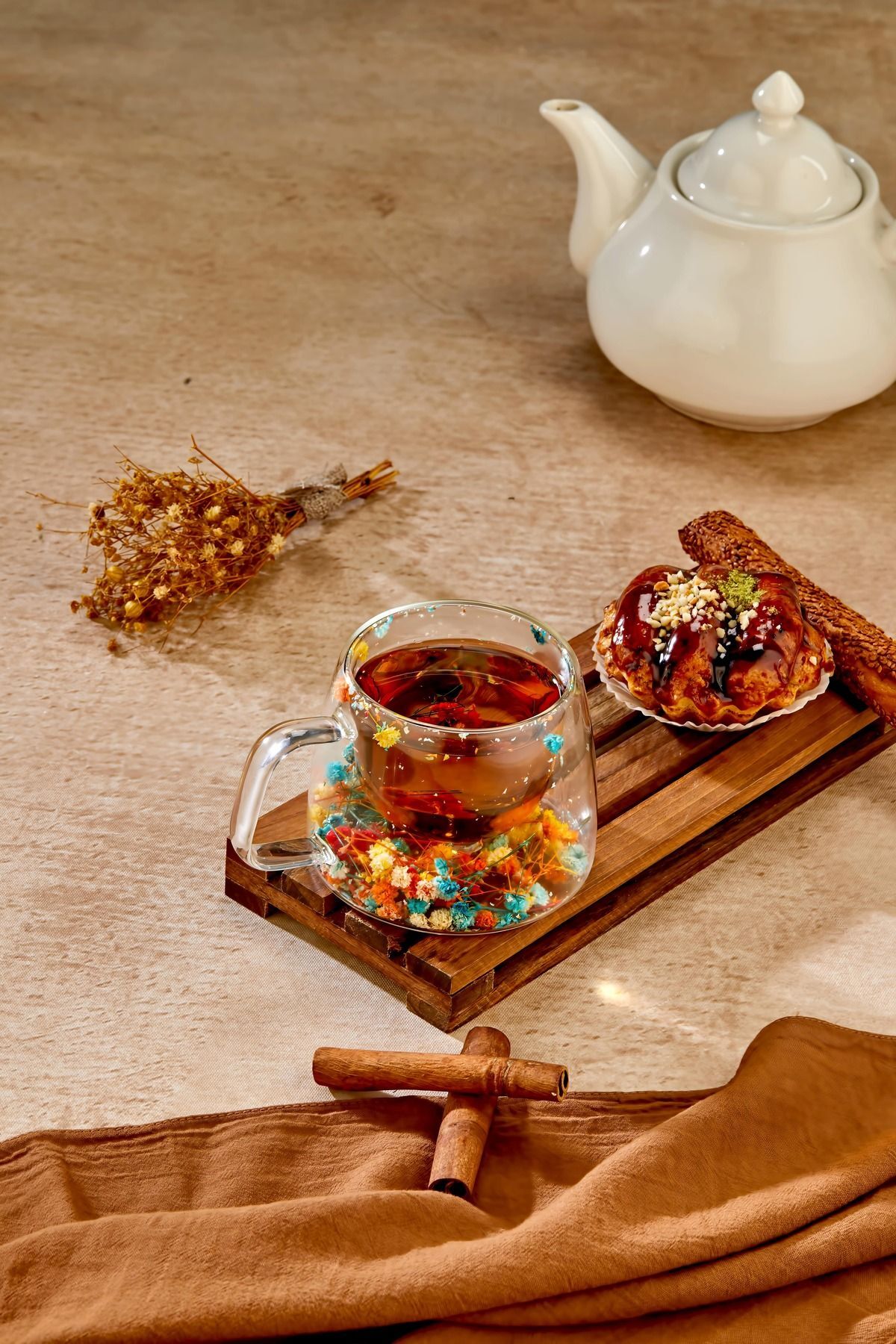 Çiçek Motifli Çift Camlı Isıya Dayanıklı Cam Bardak – Kulplu - TEKLİ