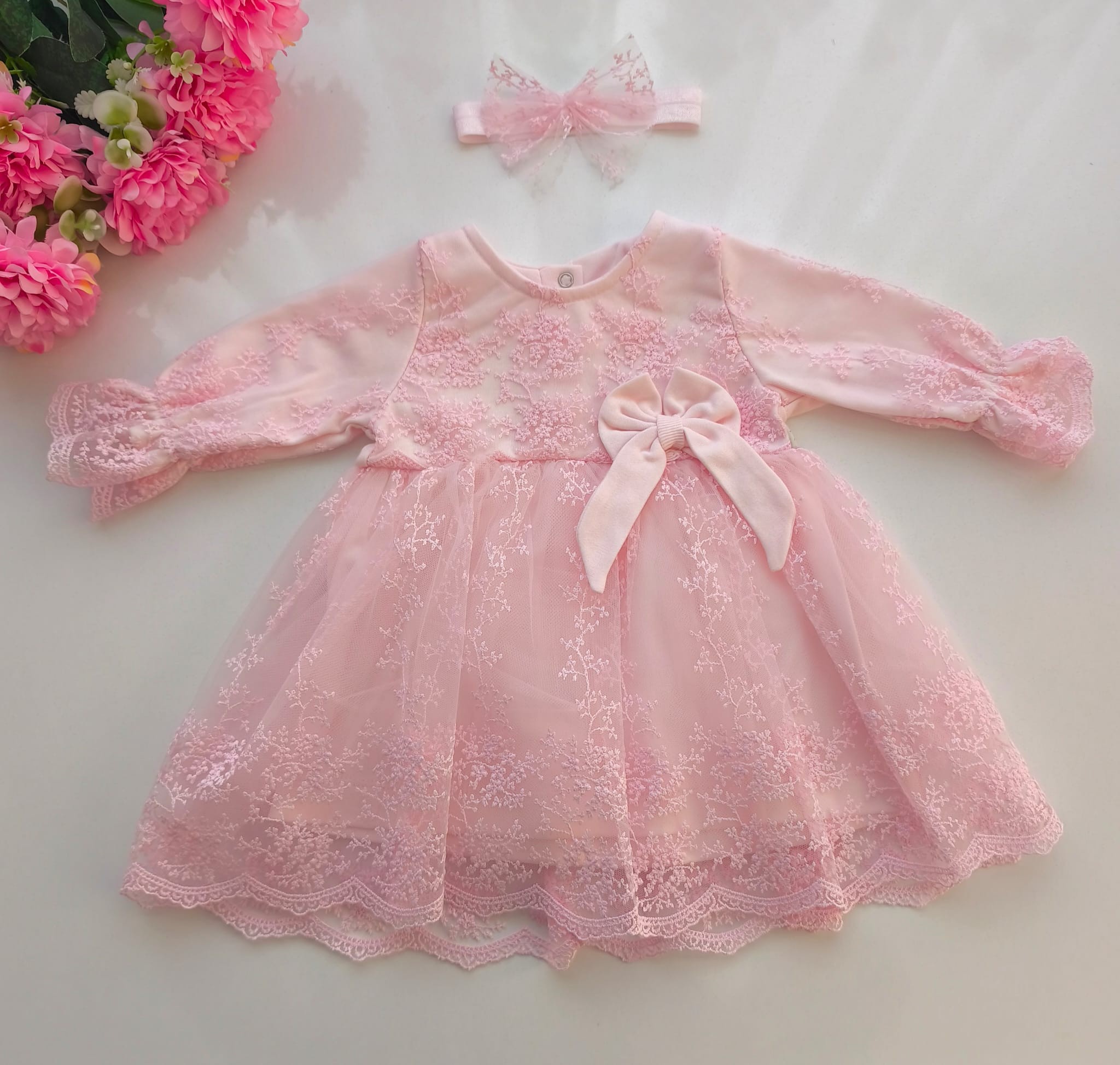 ZARİF DANTELLERLE BEZENMİŞ PAMUK KIZ BEBEK ELBİSE ( BANDANA DAHİLDİR ) - pembe