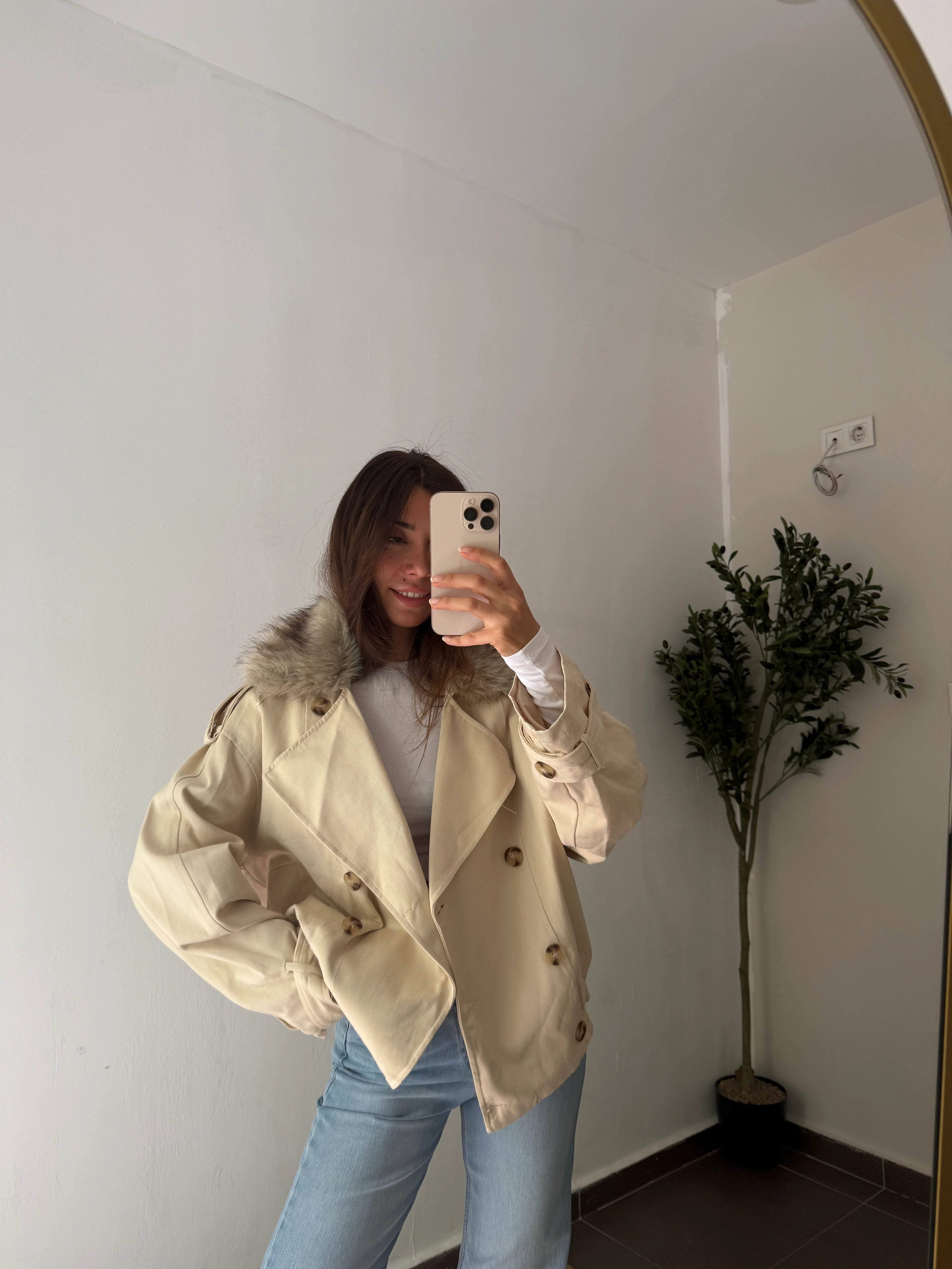 KÜRK DETAYLI TRENÇKOT