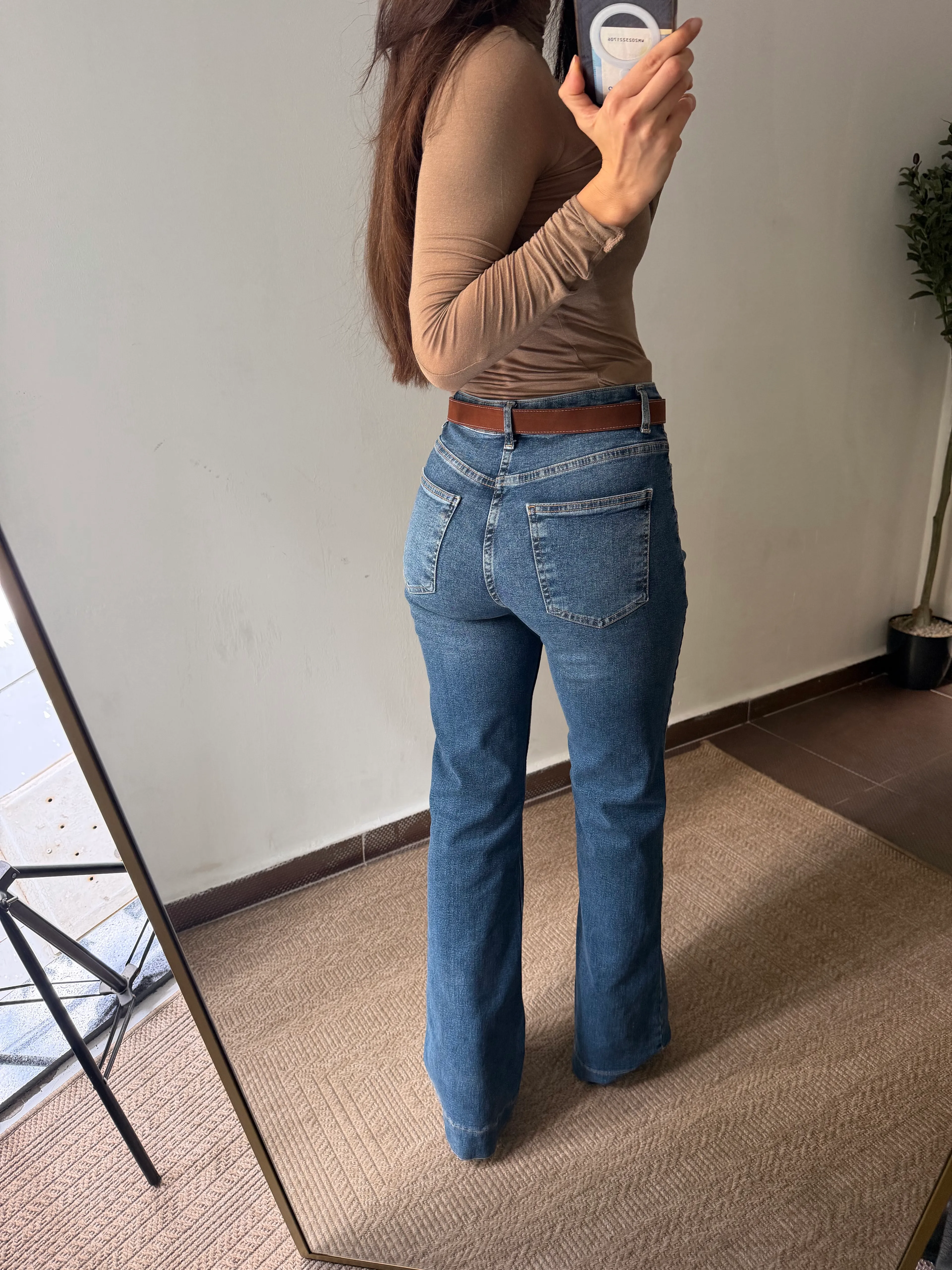 KEMER DETAYLI İSPANYOL JEAN