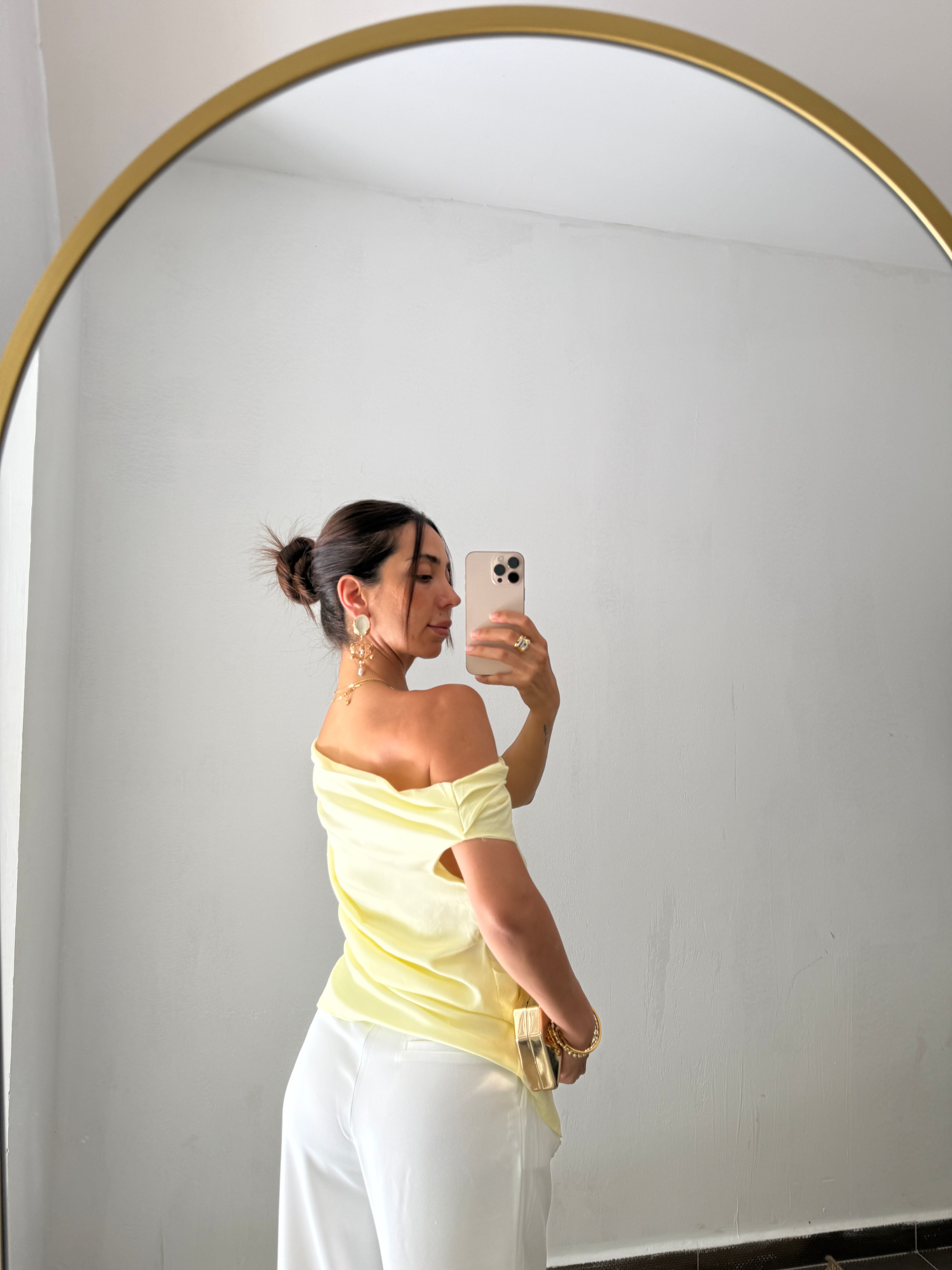 GOLD OMUZ DETAYLI BLUZZ