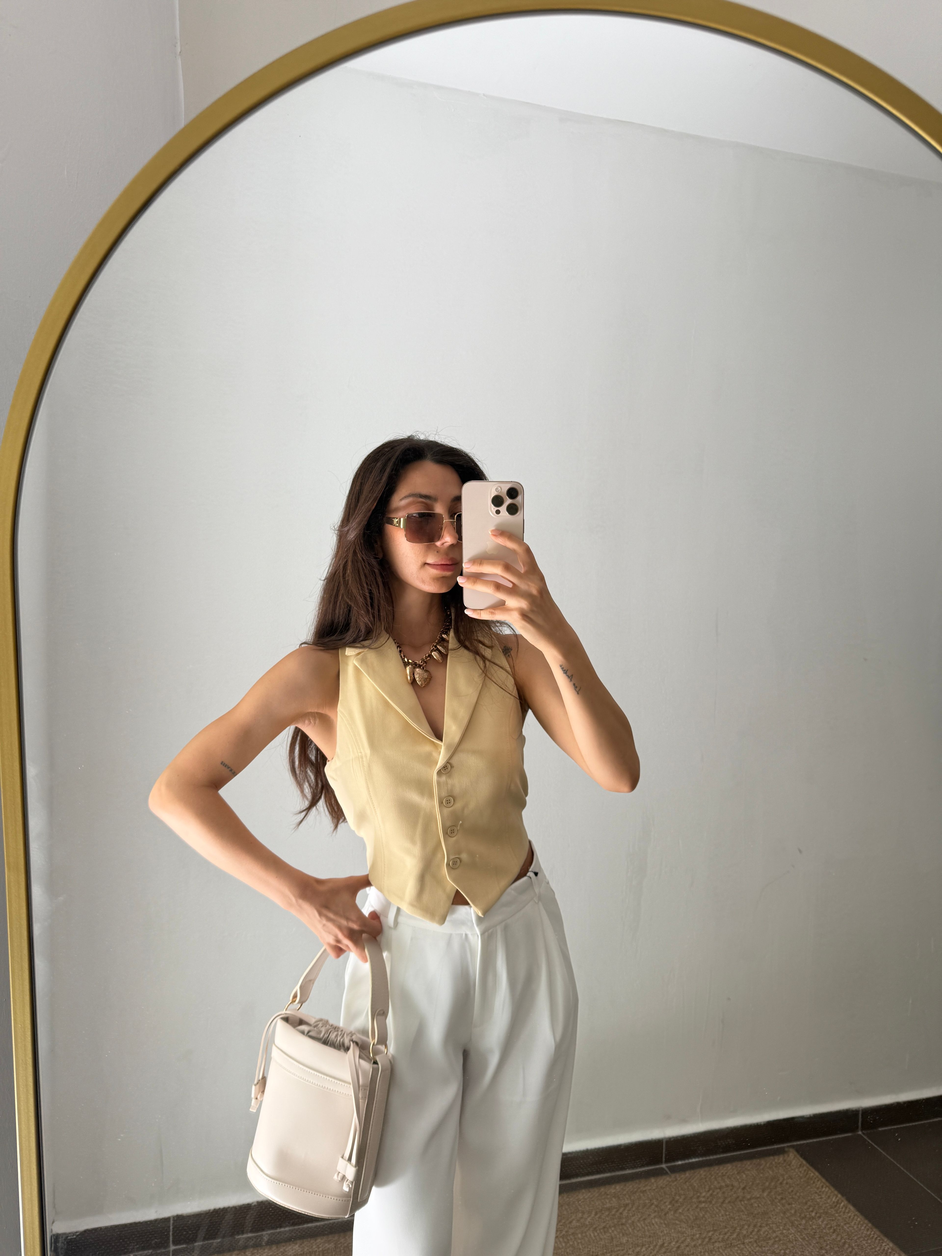 YELEK SIRT DETAYLI BUTTER YELLOW