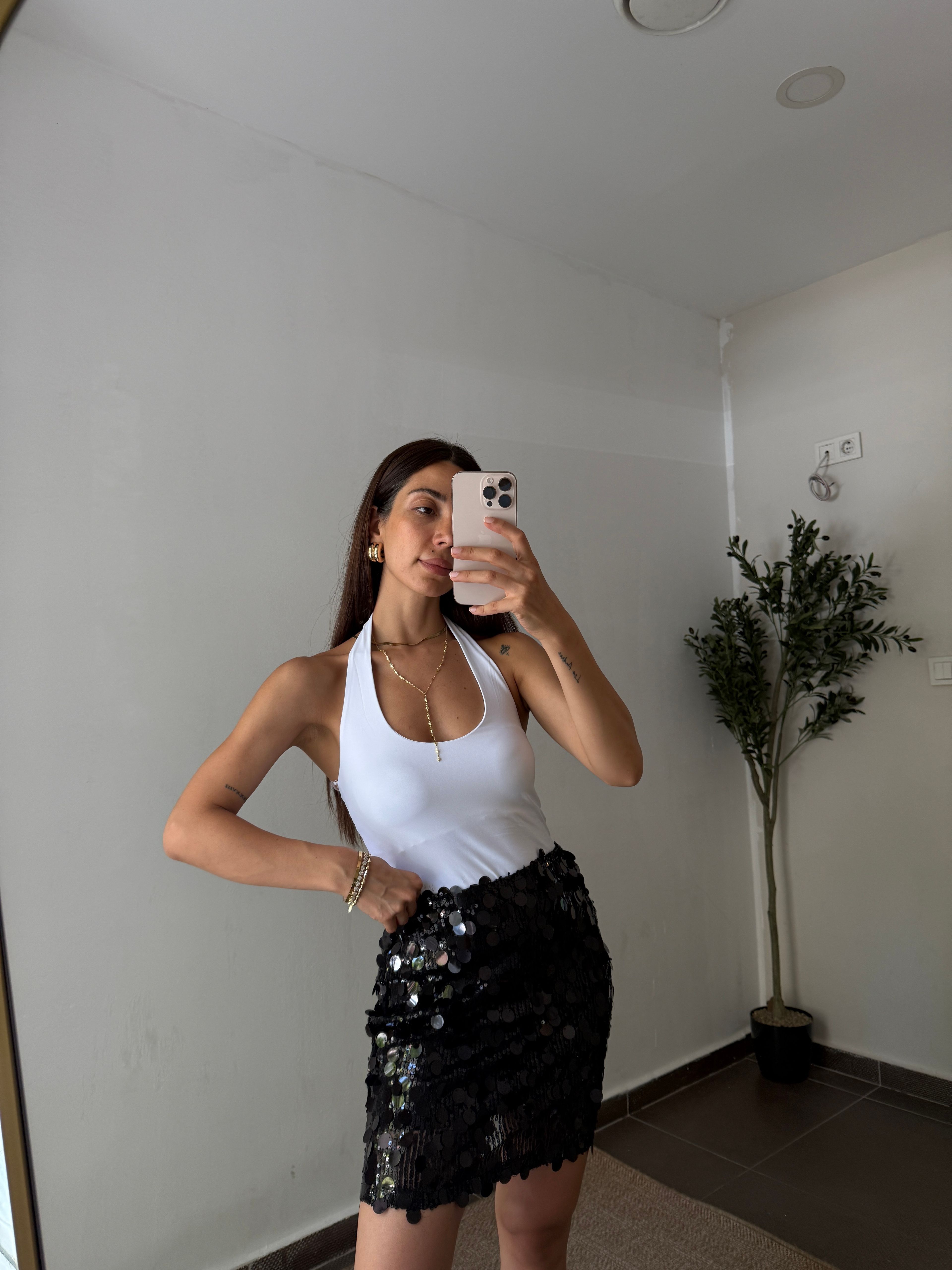 SIYAH PULLU ETEK