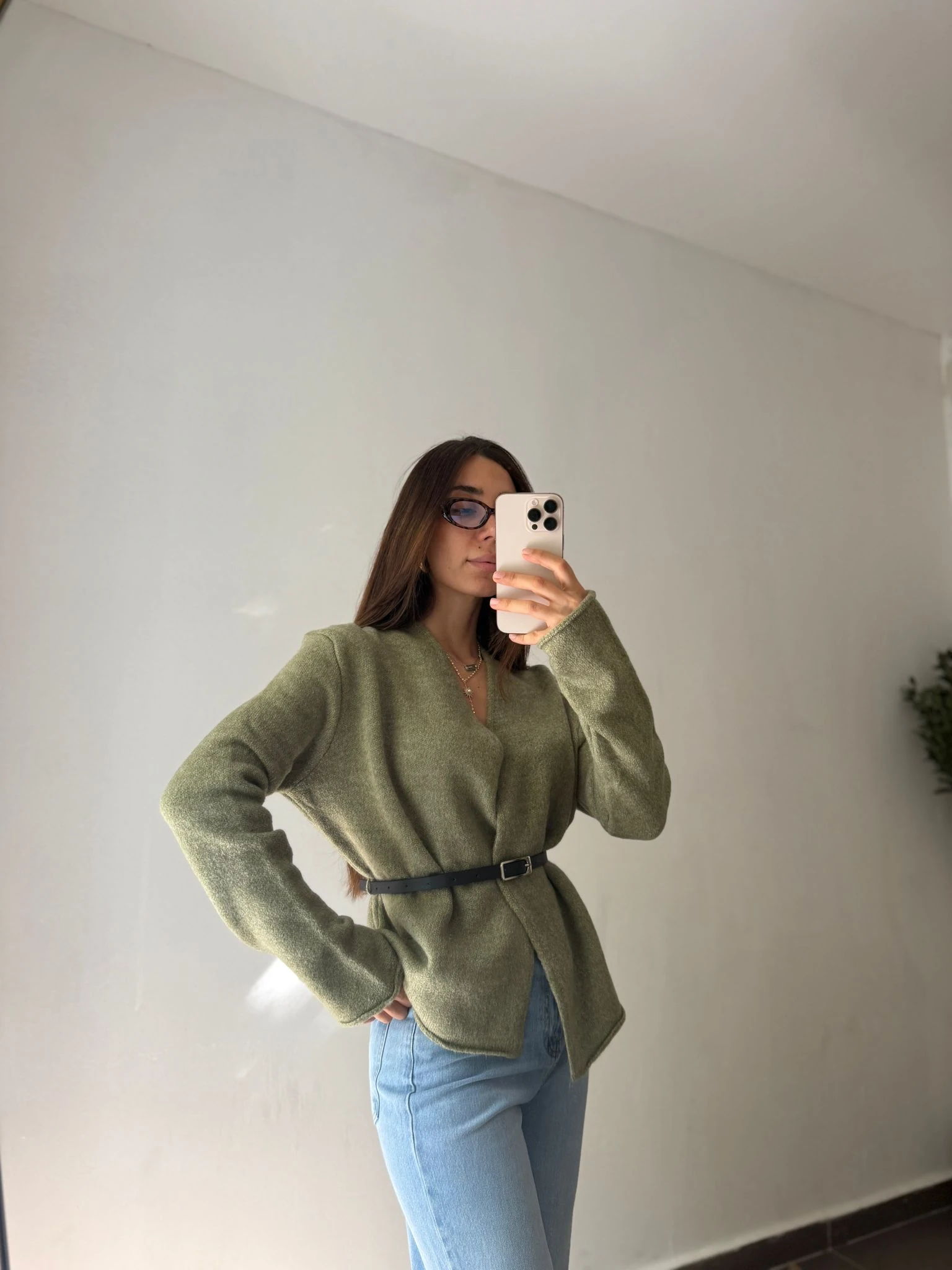 KEMERLİ KRUVAZE TRİKO HIRKA - Haki