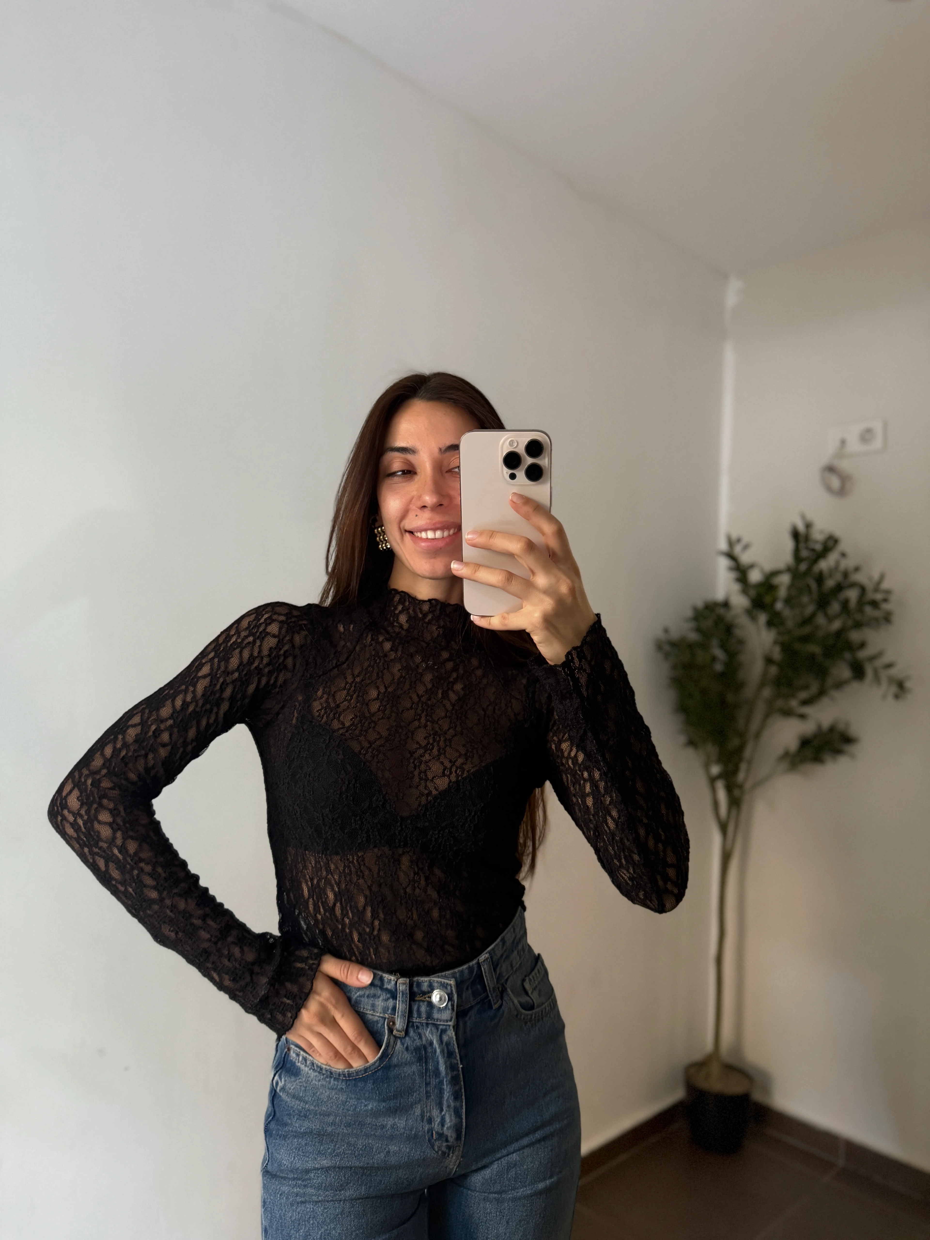 DANTEL TRANSPARAN BODY