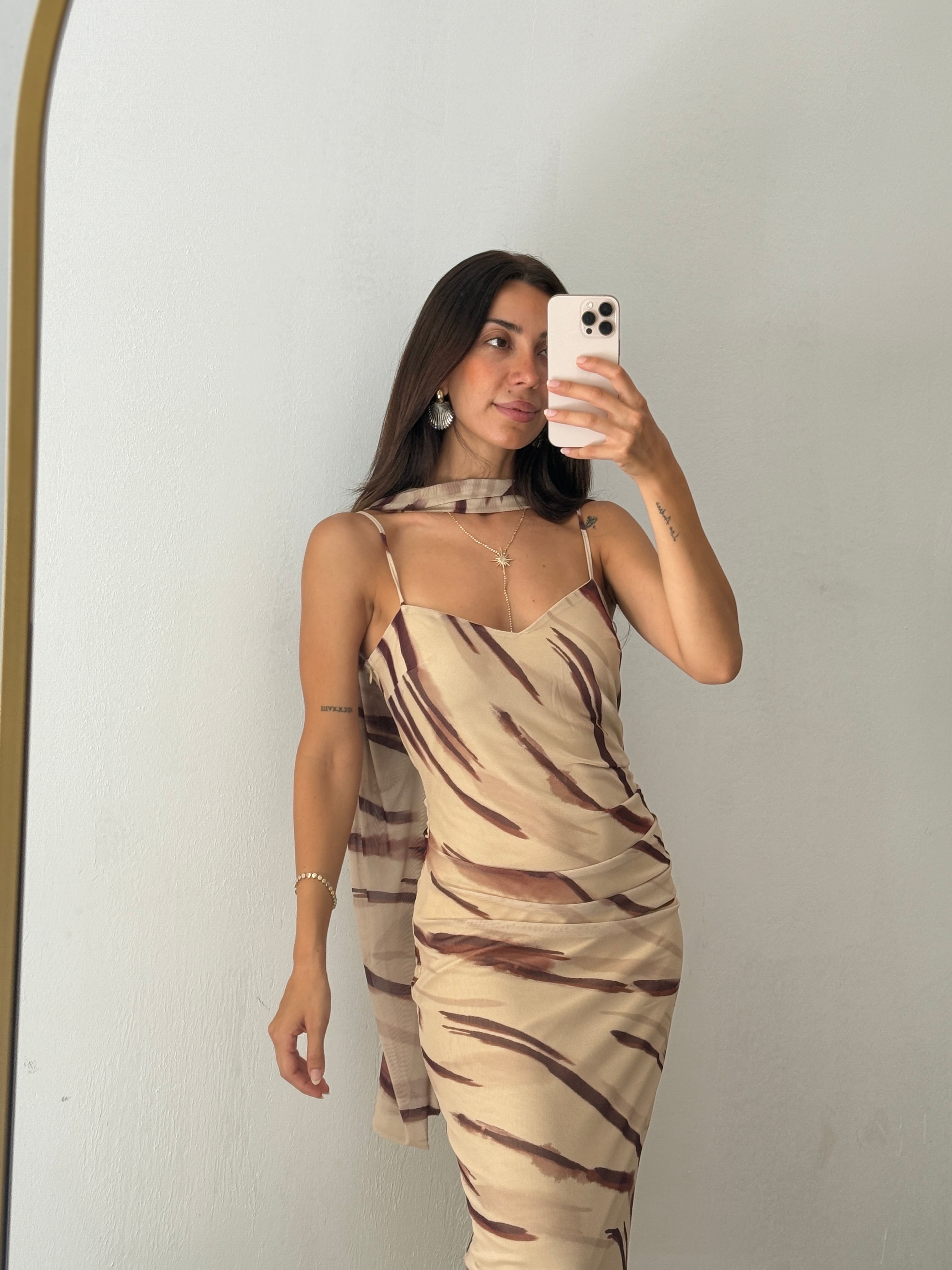 FULAR DETAYLI MİDİ TÜL CAPE ELBİSE