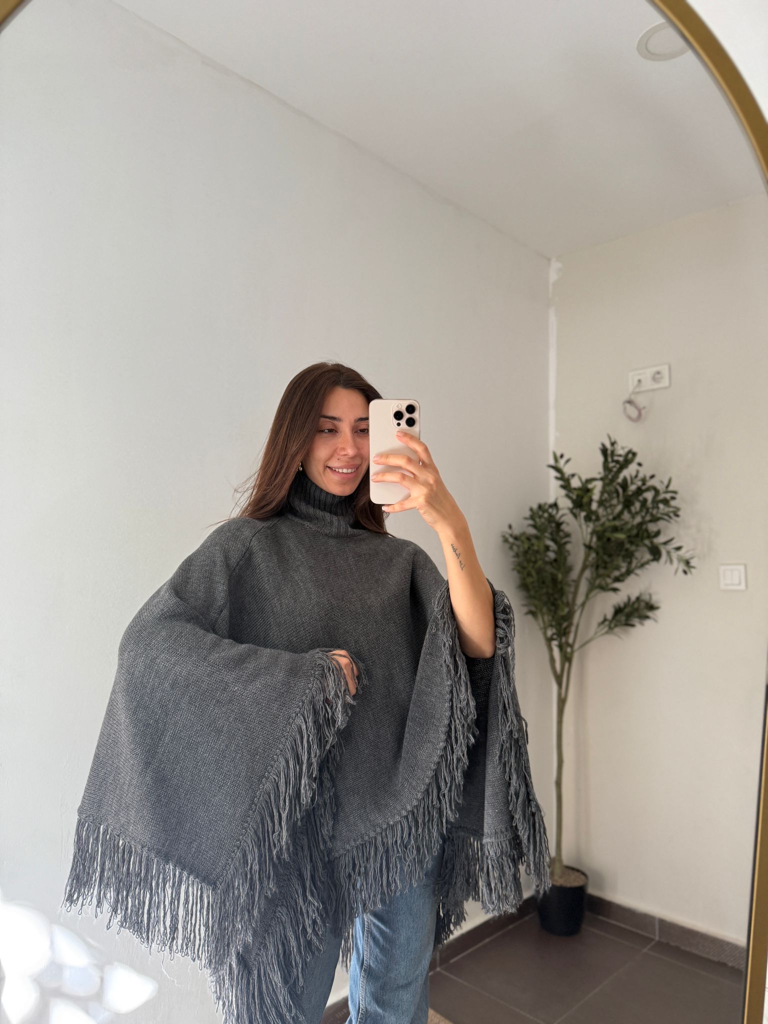 BOĞAZLI PÜSKÜLLÜ PANÇO - Antrasit