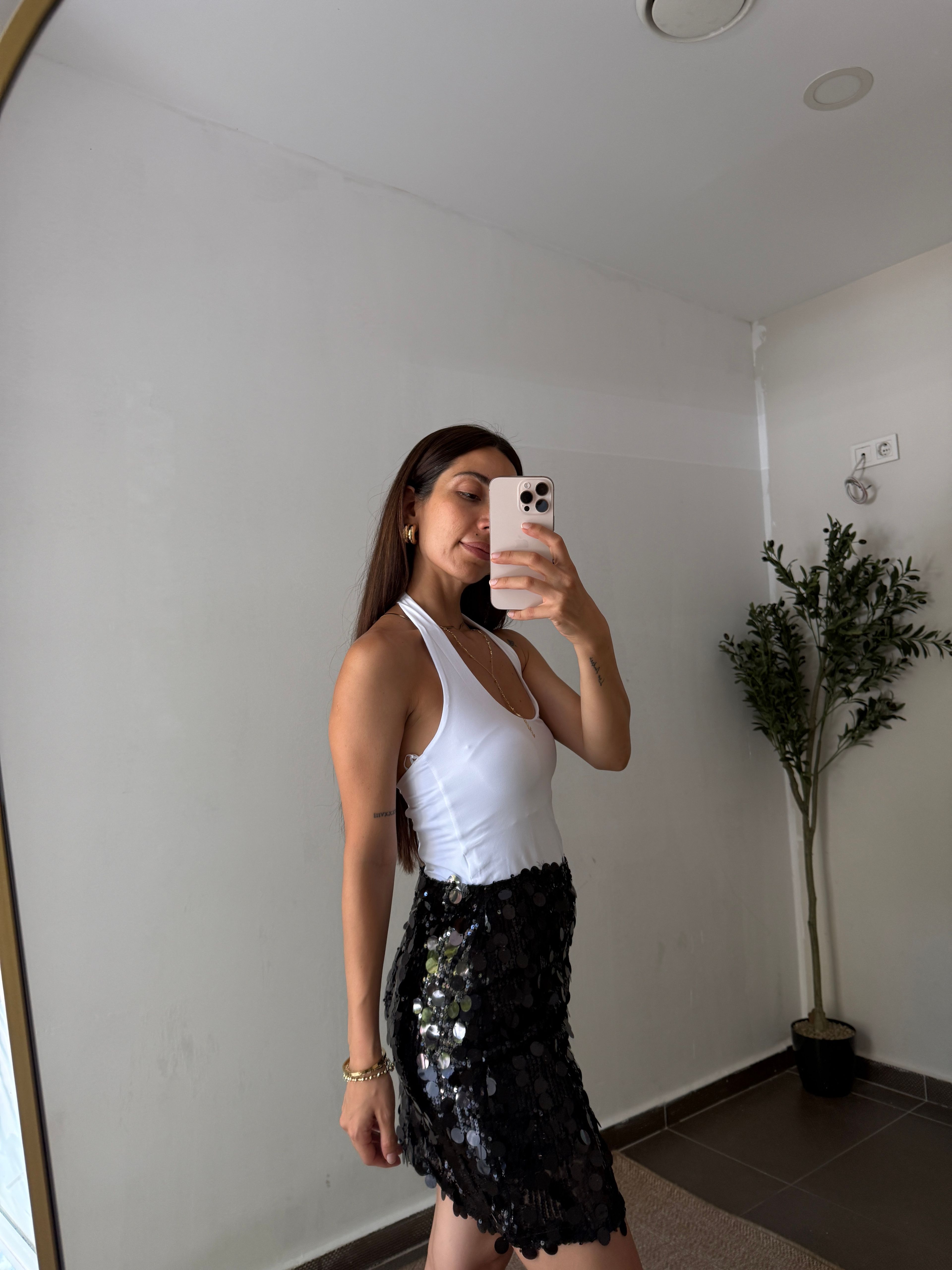 SIYAH PULLU ETEK