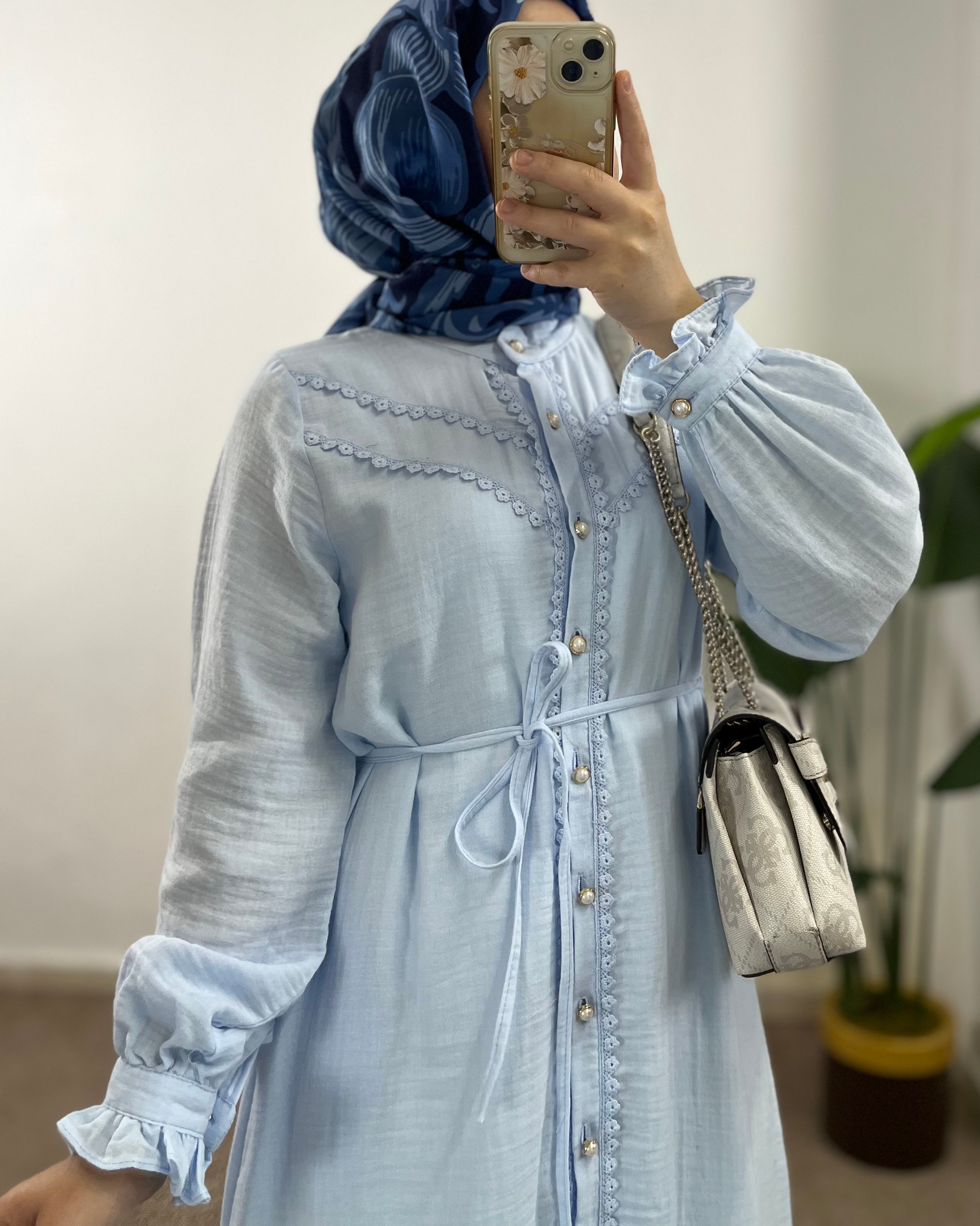 Bebe mavi