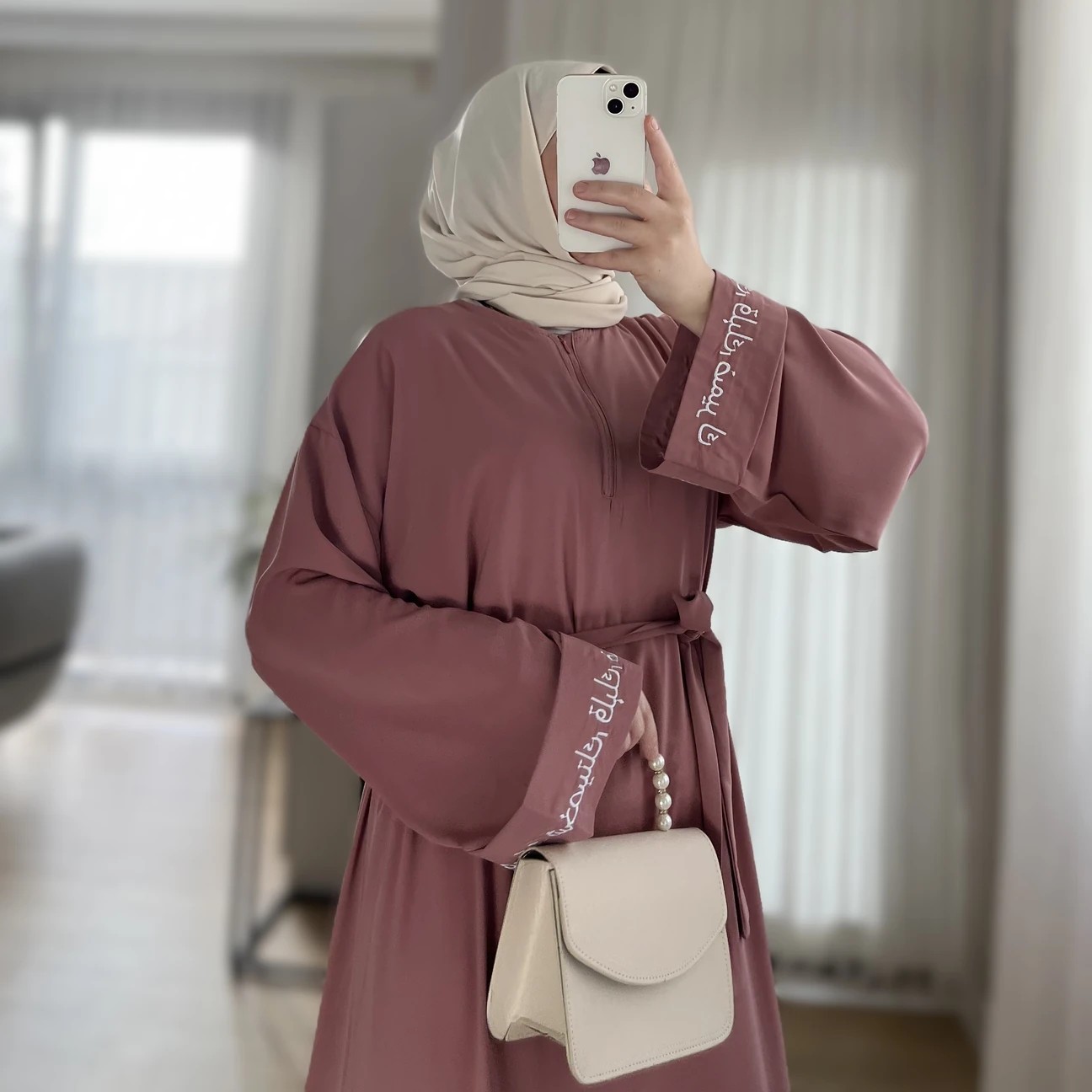 Arapça Nakışlı Abaya - Pudra